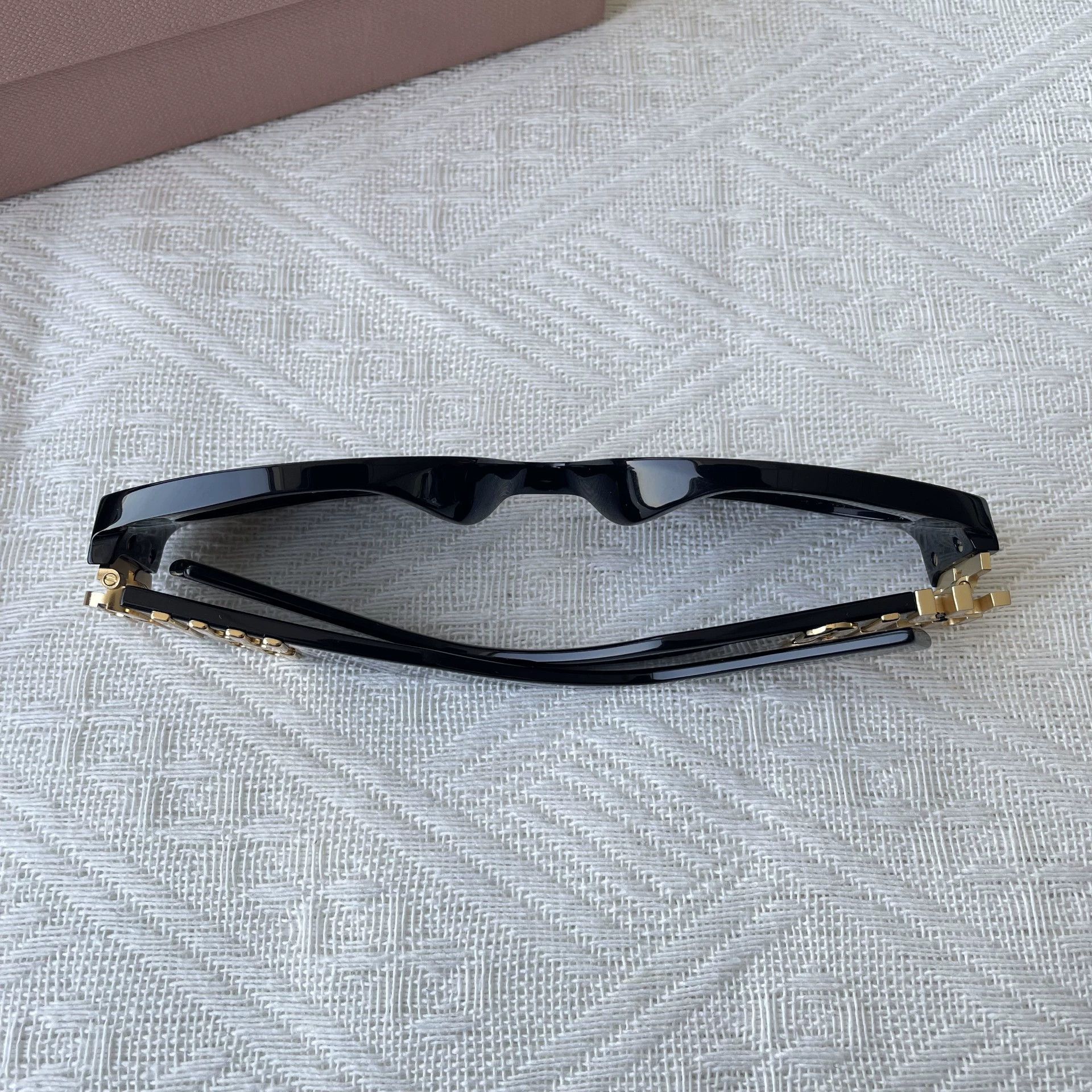 Miu Miu MIU MIU Women's Black Oval Sunglasses 99 New Size ONE SIZE - 4 Thumbnail