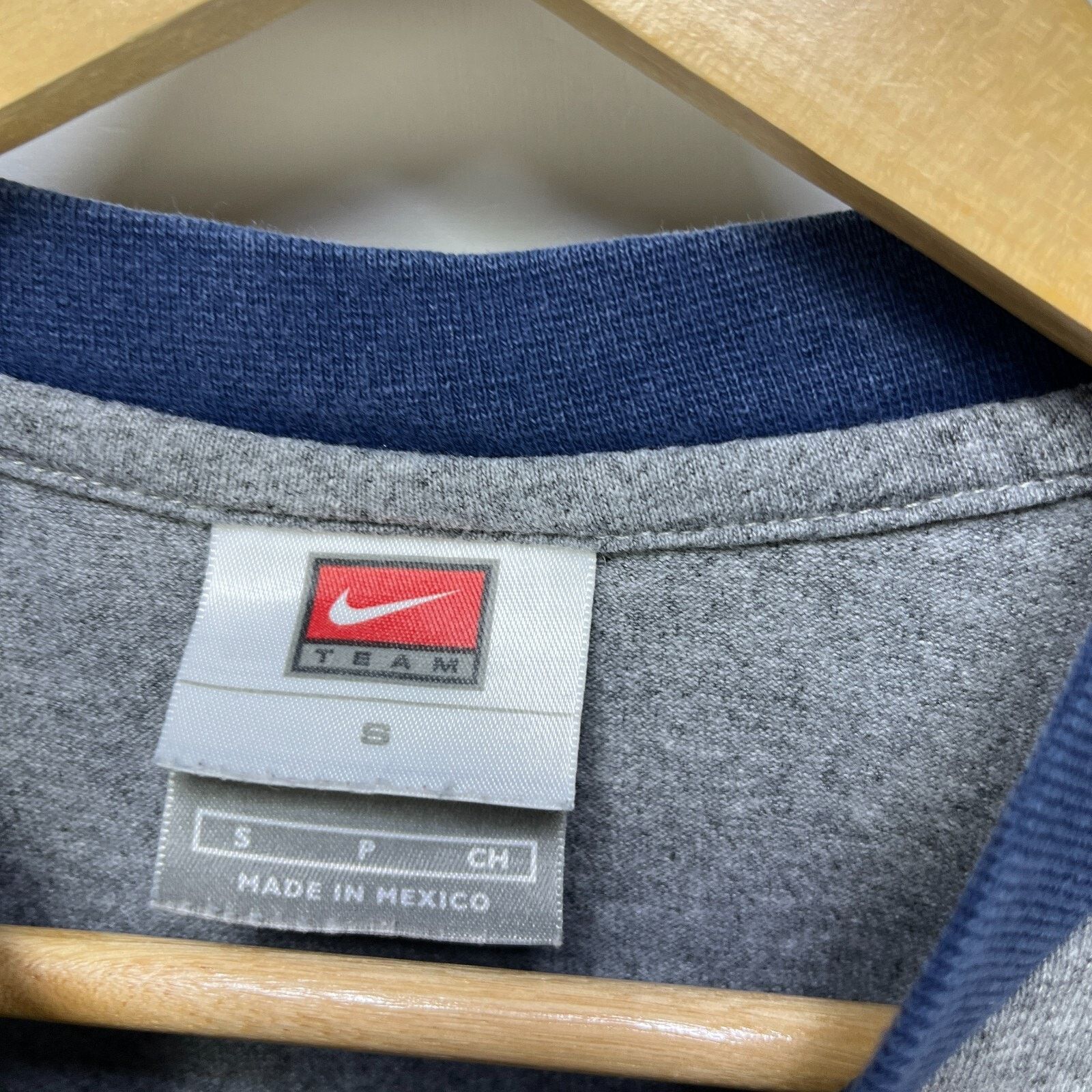 Nike × Vintage Vintage Y2K Nike Detroit Tigers T Shirt Small Size US S / EU 44-46 / 1 - 4 Thumbnail