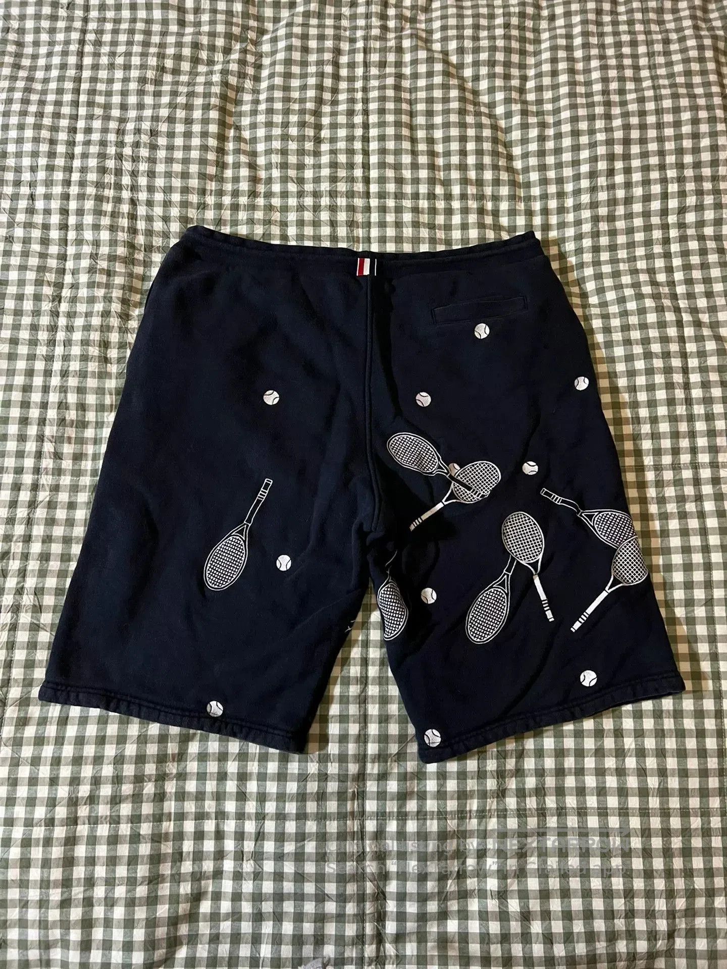 Thom Browne thom browne embroidered tennis casual shorts. Size US 34 / EU 50 - 2 Thumbnail
