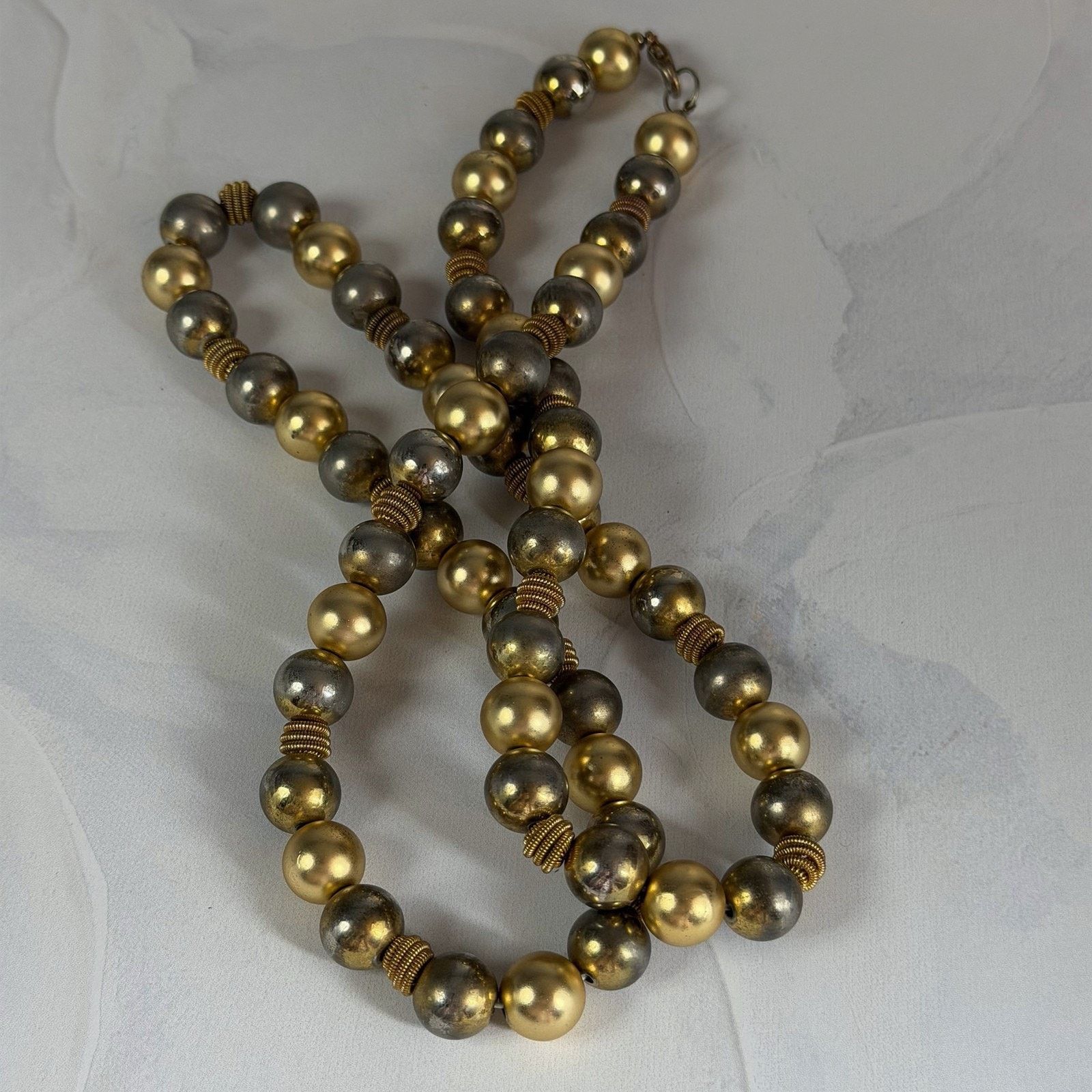 Other Classic Elegant VTG 1980s 32" Two-Tone 12mm Beaded Necklace Size ONE SIZE - 5 Thumbnail