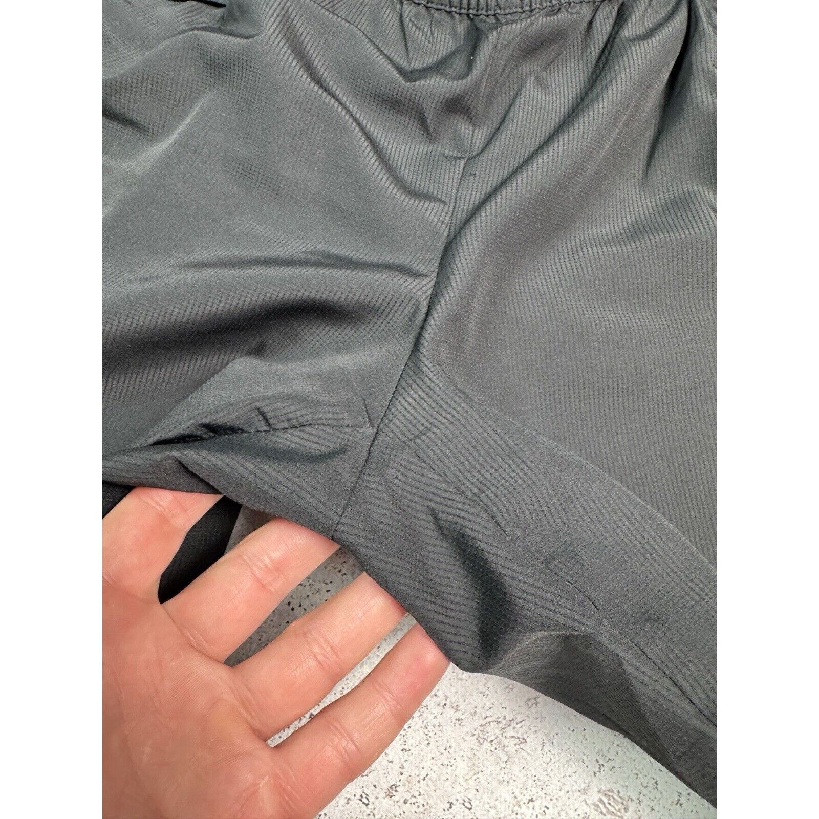 Adidas Adidas Bayern Munchen Trackpants Blokecore Size M Black Men Size US 32 / EU 48 - 13 Thumbnail