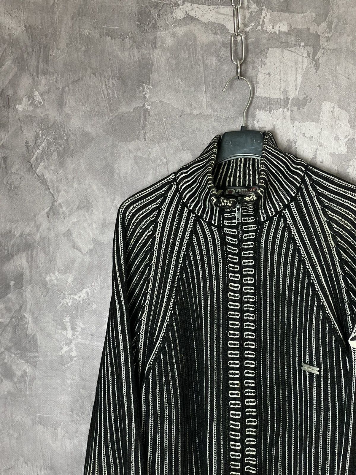 Vintage Y2K VTG 1990s 3D Striped Knit Zip Sweater Japan Skinny Style Size US L / EU 52-54 / 3 - 6 Thumbnail