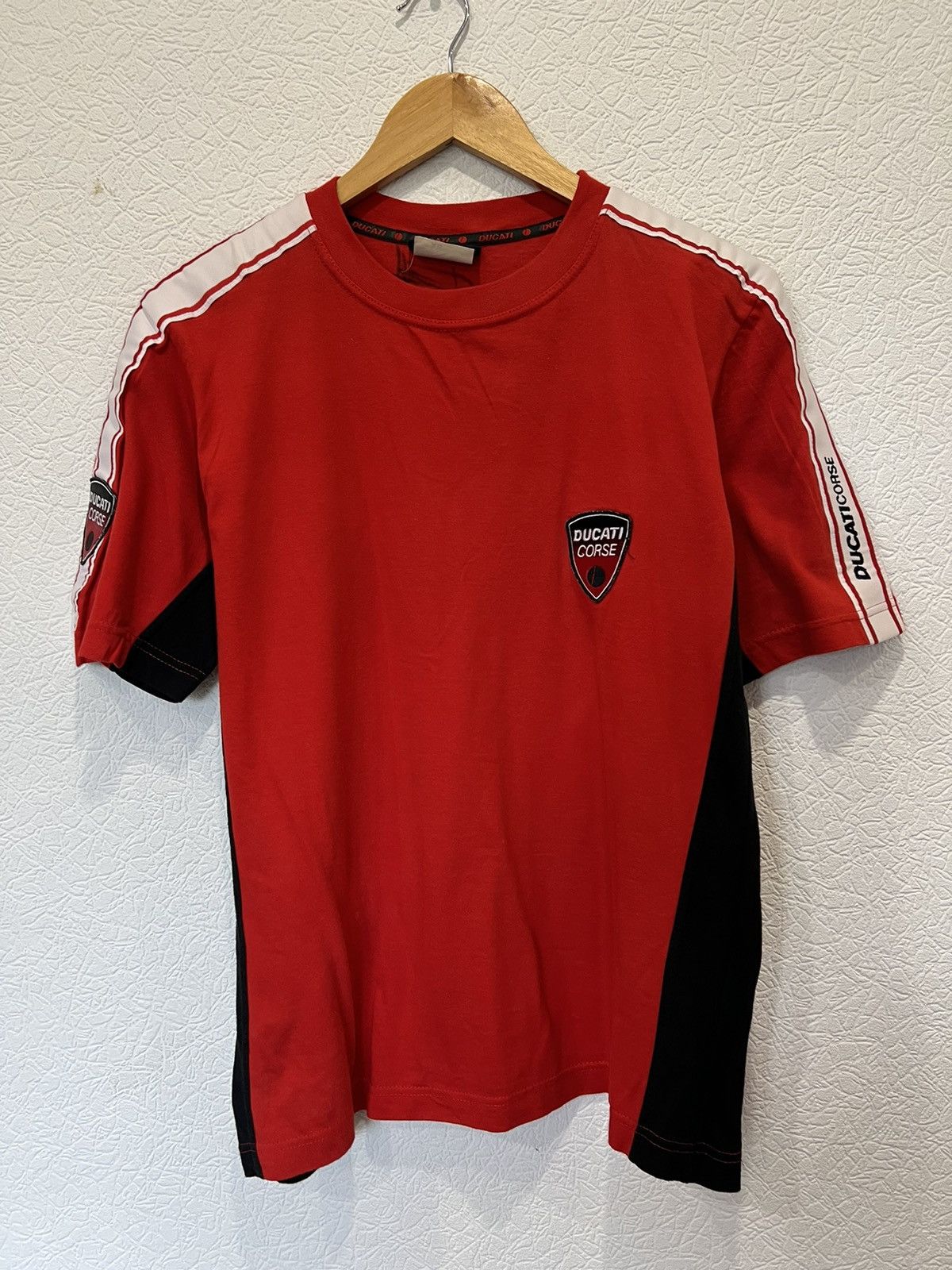 Vintage Vintage Ducati Racing Red T Shirt Size US S / EU 44-46 / 1 - 1 Thumbnail