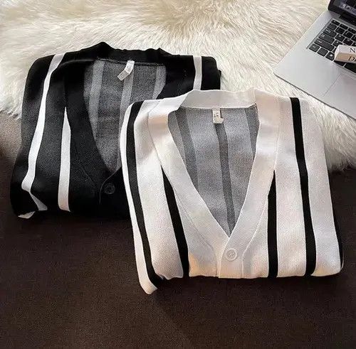 Japanese Brand New Stylish Elegant Striped Cardigan Knitwear Jumper Size US XS / EU 42 / 0 - 2 Thumbnail