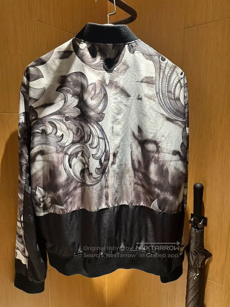 Versace Versace Limited to reversible wear Size US XL / EU 56 / 4 - 5 Thumbnail