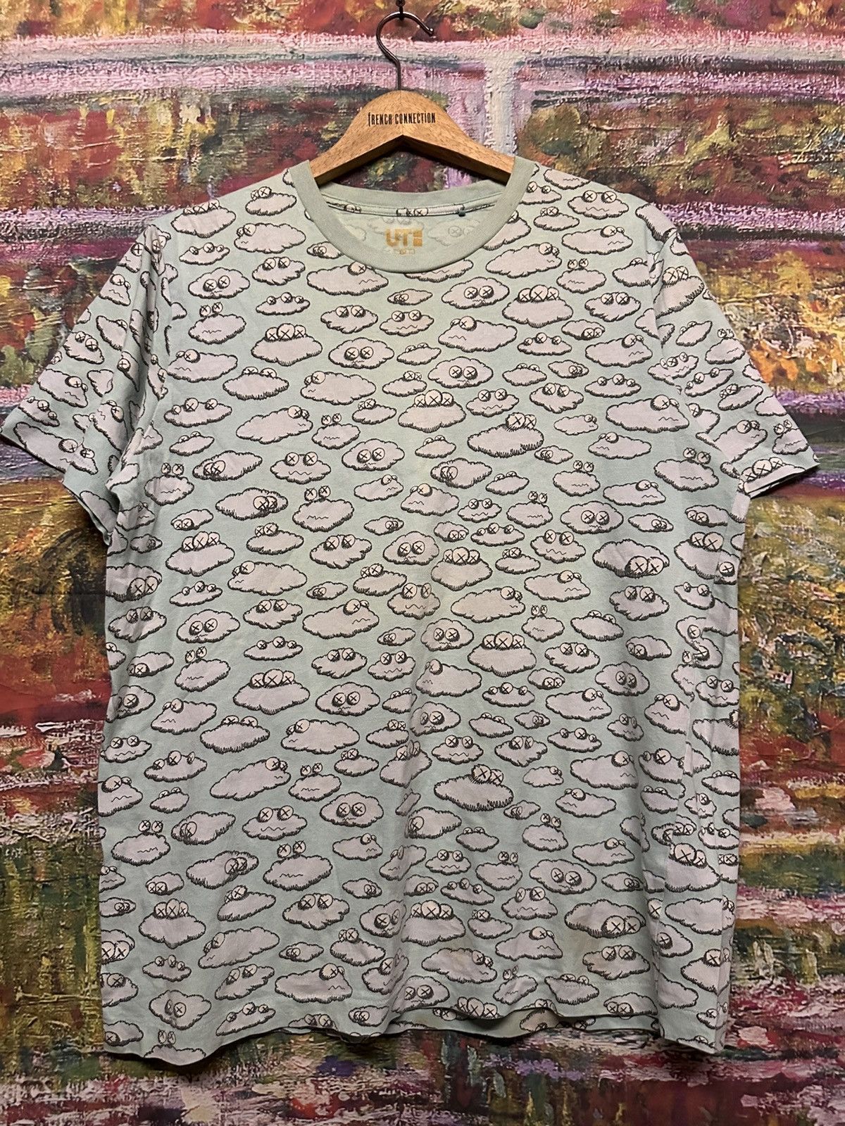 Kaws × Uniqlo Uniqlo x Kaws Tee Size US L / EU 52-54 / 3 - 3 Thumbnail