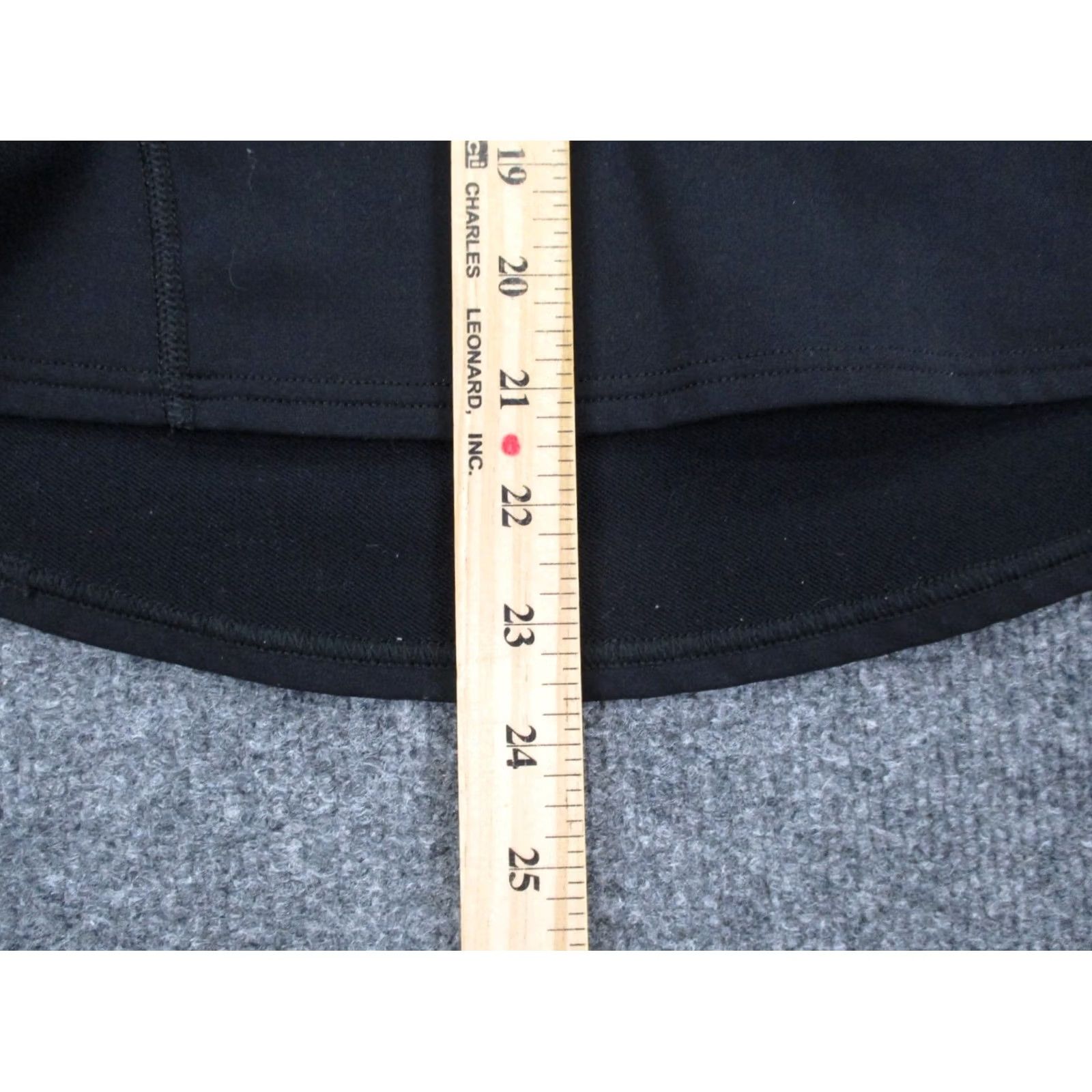 Patagonia Patagonia Jacket Womens M Black Nylon Outdoor Hiking Windbreaker 1/2 Zip Pockets Windproof 90s Decade USA Made Size M / US 6-8 / IT 42-44 - 4 Thumbnail