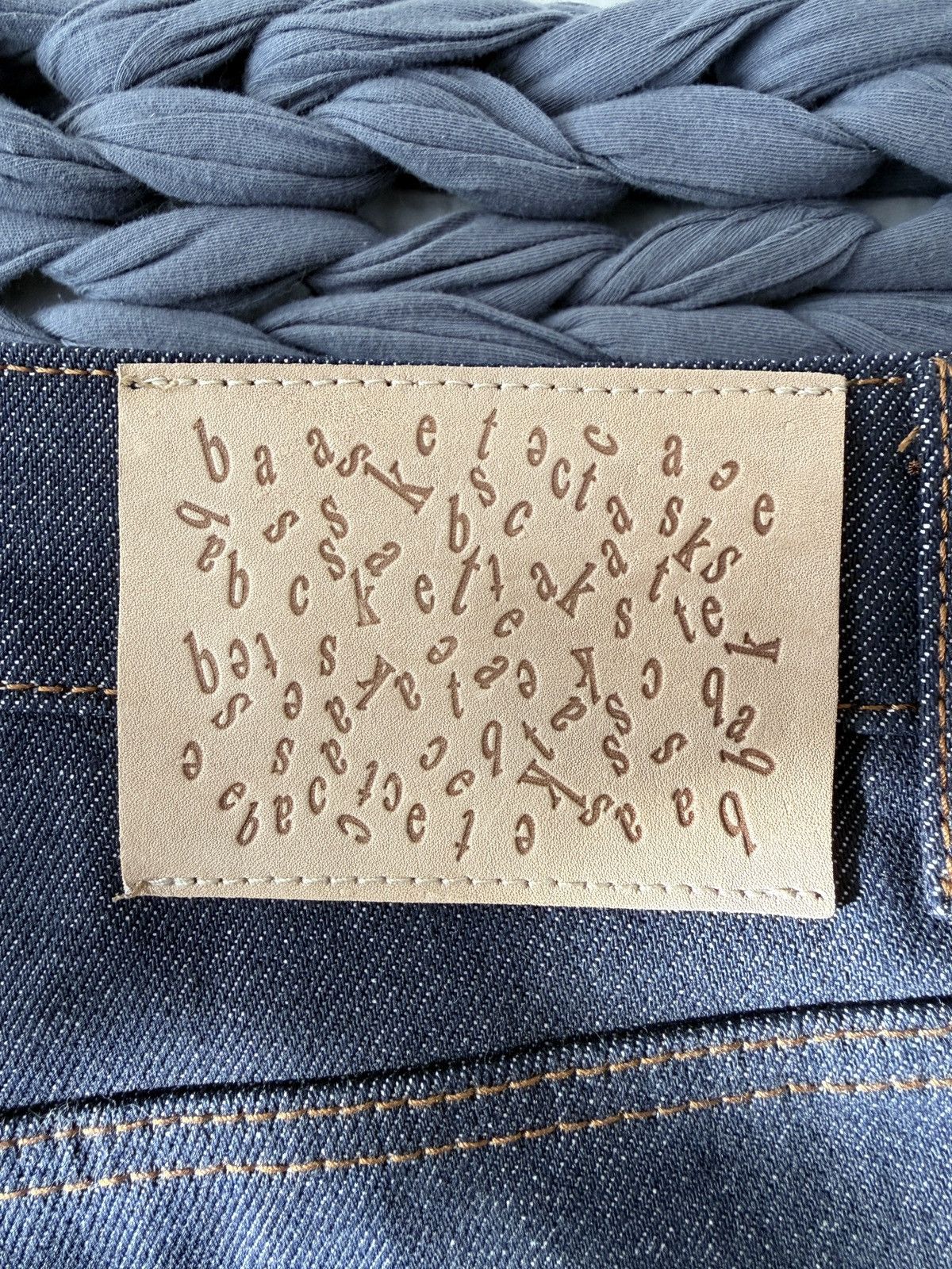 basketcase gallery Raw denim jeans Size US 30 / EU 46 - 7 Thumbnail