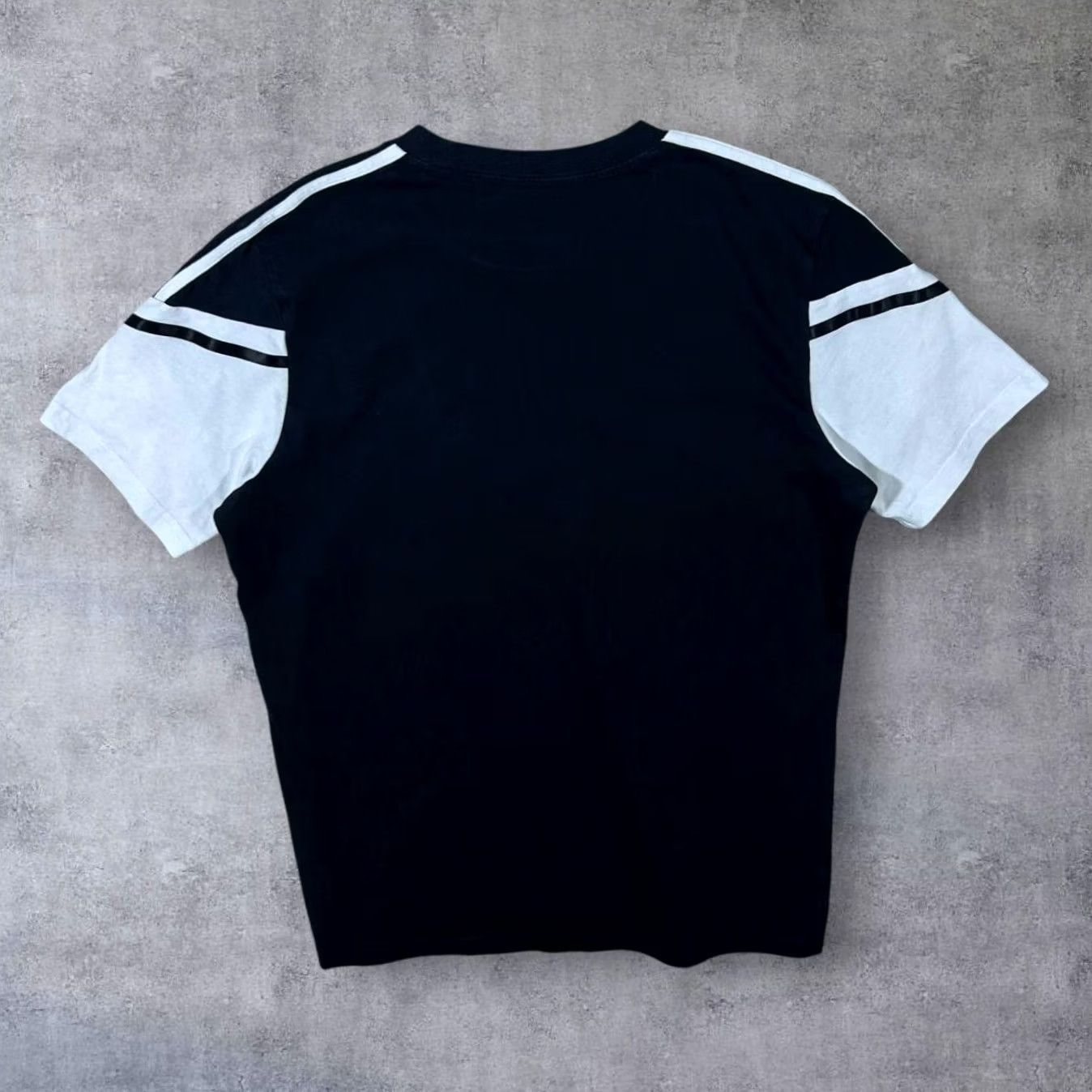 Adidas Adidas Leicester City Football Club 2022-2023 Black White Short Sleeve Cotton T-Shirt Medium Mens Size US M / EU 48-50 / 2 - 2 Thumbnail