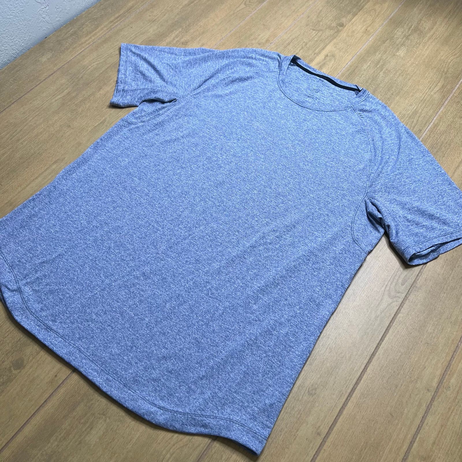 Lululemon Lululemon Metal Vent Tech Shirt Mens XL Blue Short Sleeve Size US XL / EU 56 / 4 - 4 Thumbnail