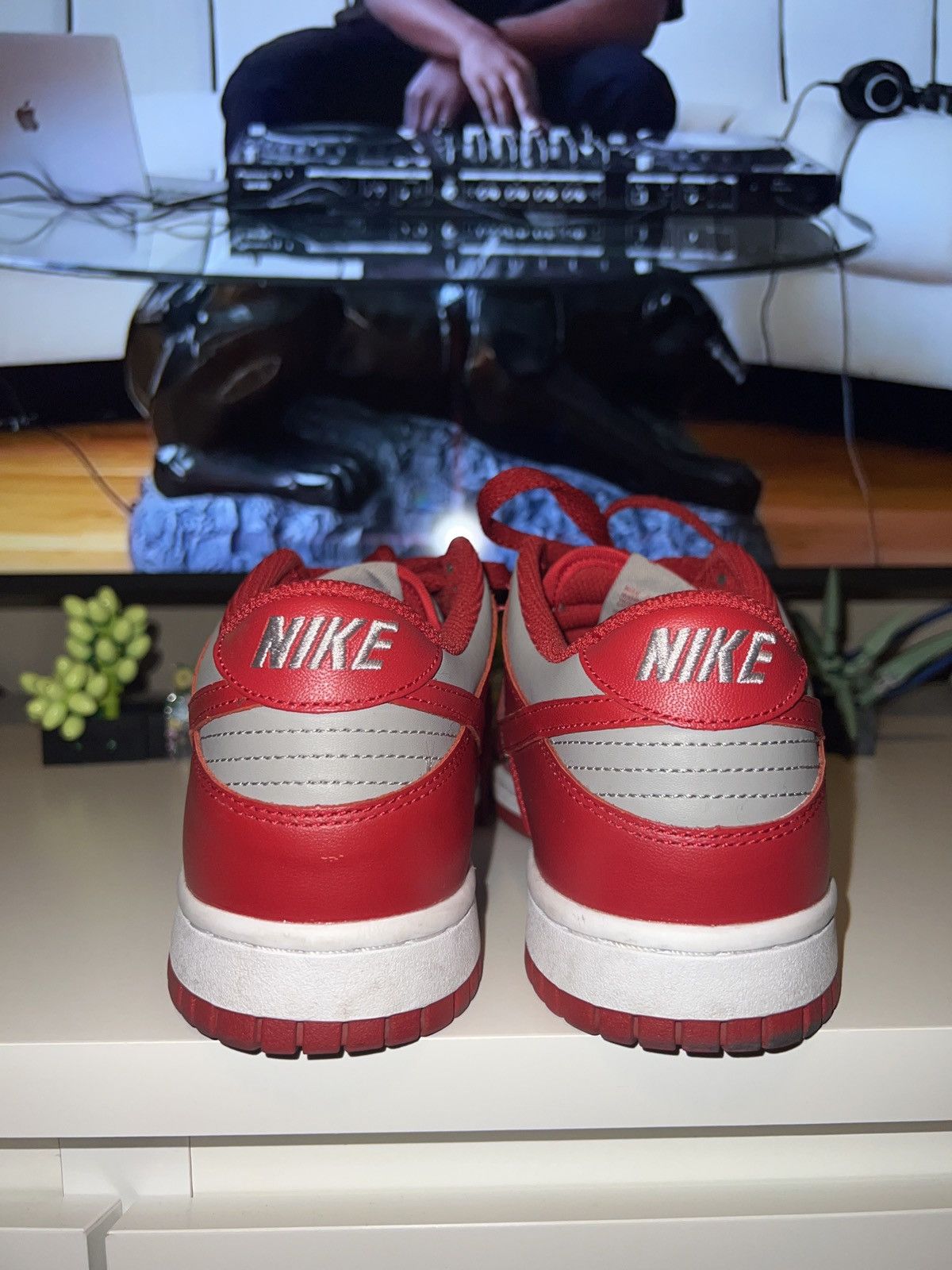 Nike UNLV Dunk lows Size US 6 / EU 39 - 4 Thumbnail