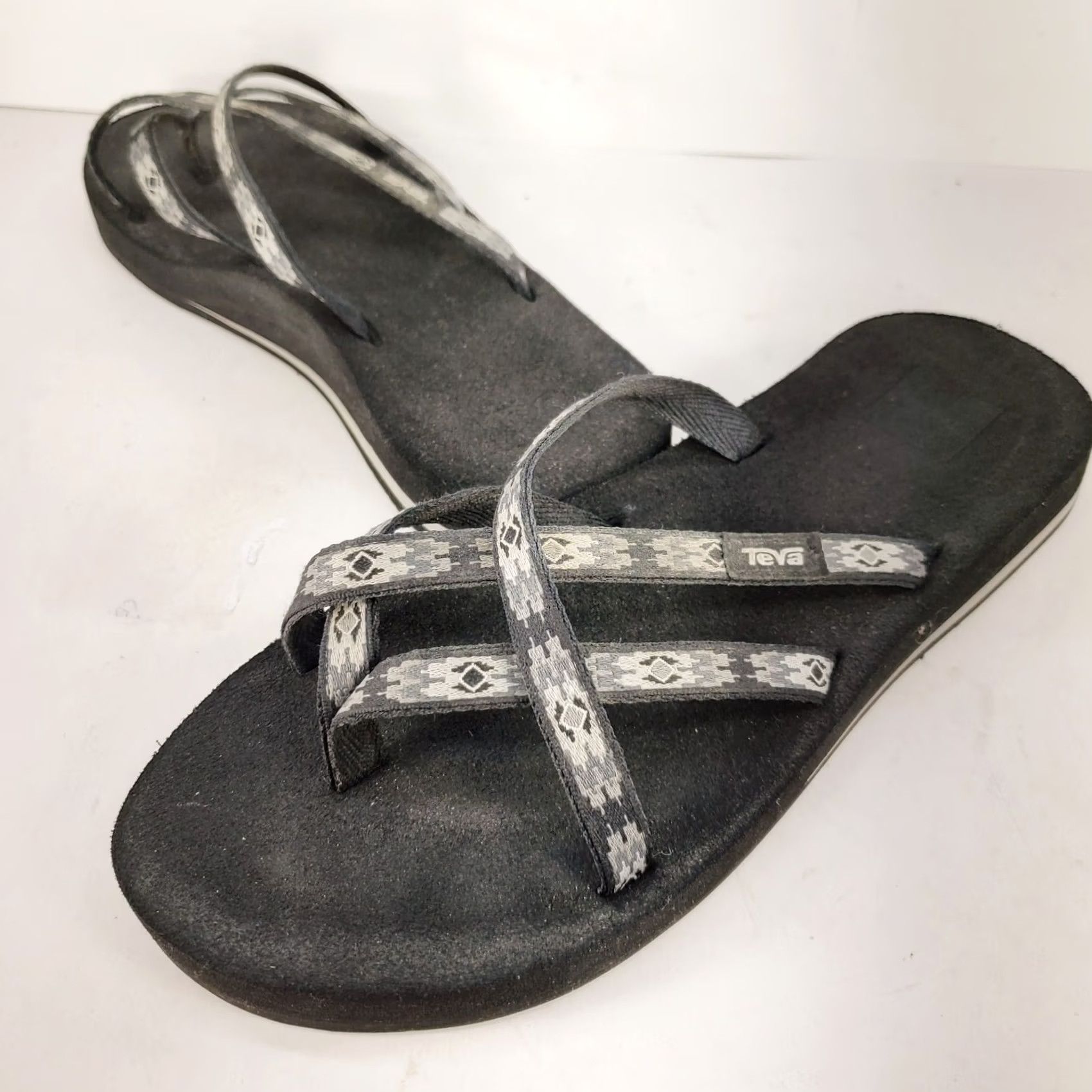 Teva Womens Teva Olowahu Black Geometric Flip Flop Sandals - Activewear & Travel Size US 4 / IT 34 - 2 Thumbnail