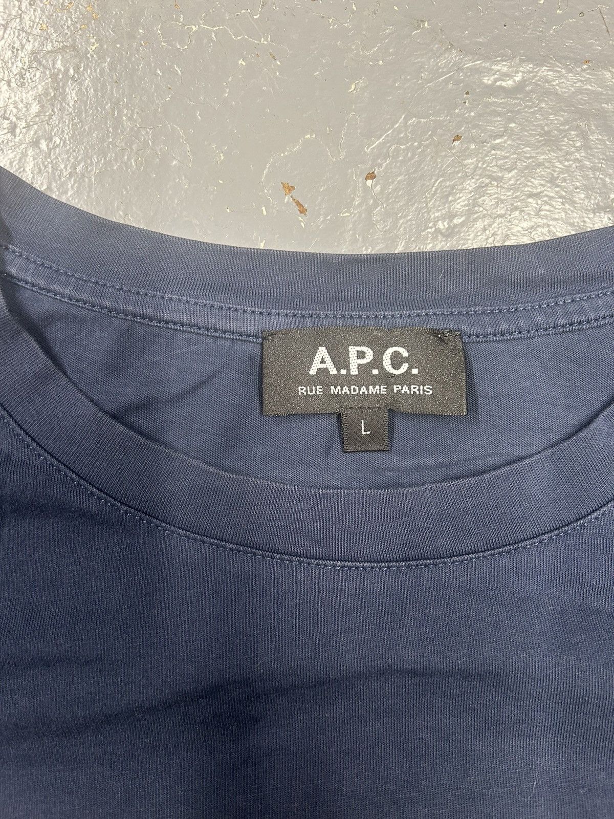 A.P.C. × Designer Crazy Vintage Y2K Essential Designer APC Navy Grey Tee Shirt Size US L / EU 52-54 / 3 - 2 Thumbnail