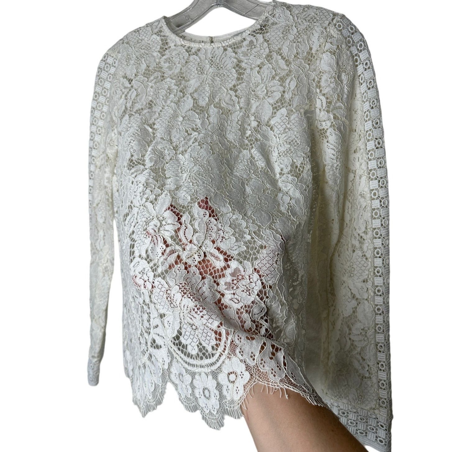 Club Monaco Club Monaco Ivory Lace Keyhole Back Scalloped Hem Blouse XS Size XS / US 0-2 / IT 36-38 - 5 Thumbnail