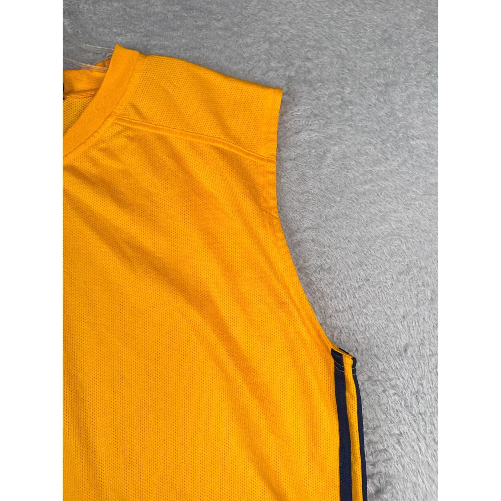 Adidas VINTAGE Adidas Soccer Jersey Adult XL Yellow Logo Tank Jersey Men Soccer Training Size US XL / EU 56 / 4 - 2 Thumbnail