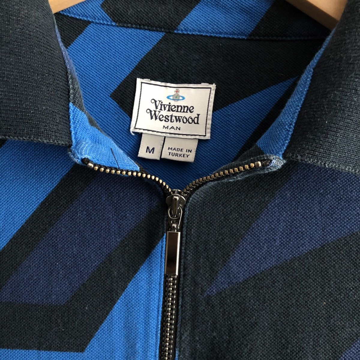Vivienne Westwood Rare Vivienne Westwood star full print logo polo t shirt Size US M / EU 48-50 / 2 - 4 Thumbnail