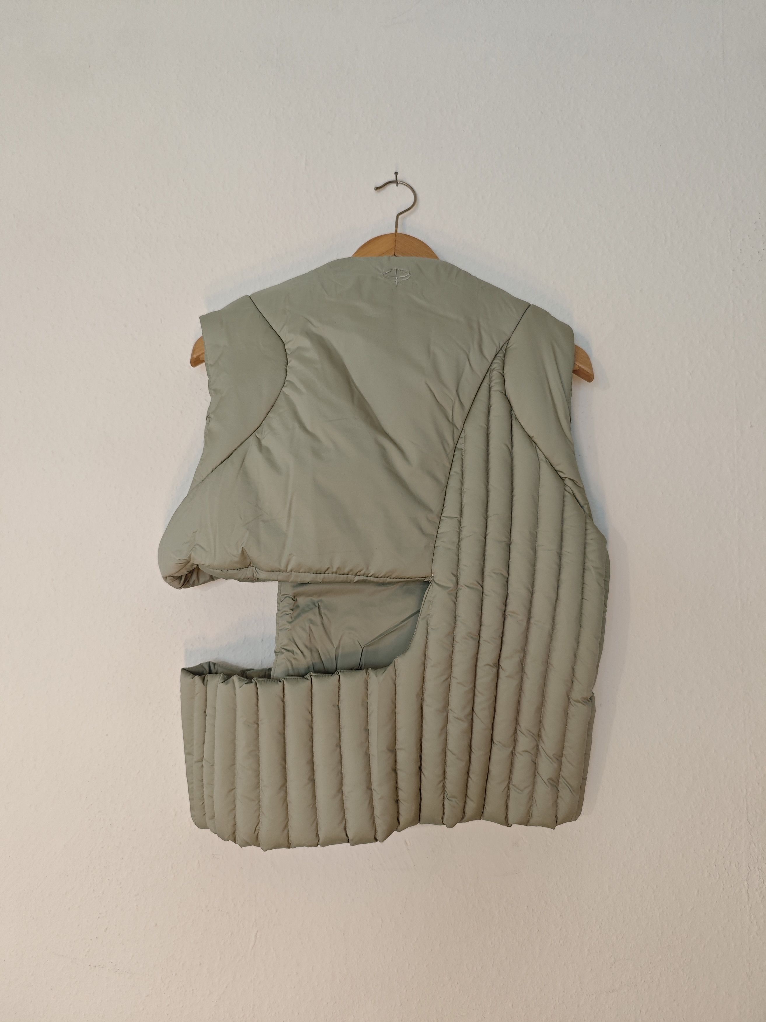 Other Ola Kala - Anatomy puffer vest Size US XL / EU 56 / 4 - 2 Thumbnail