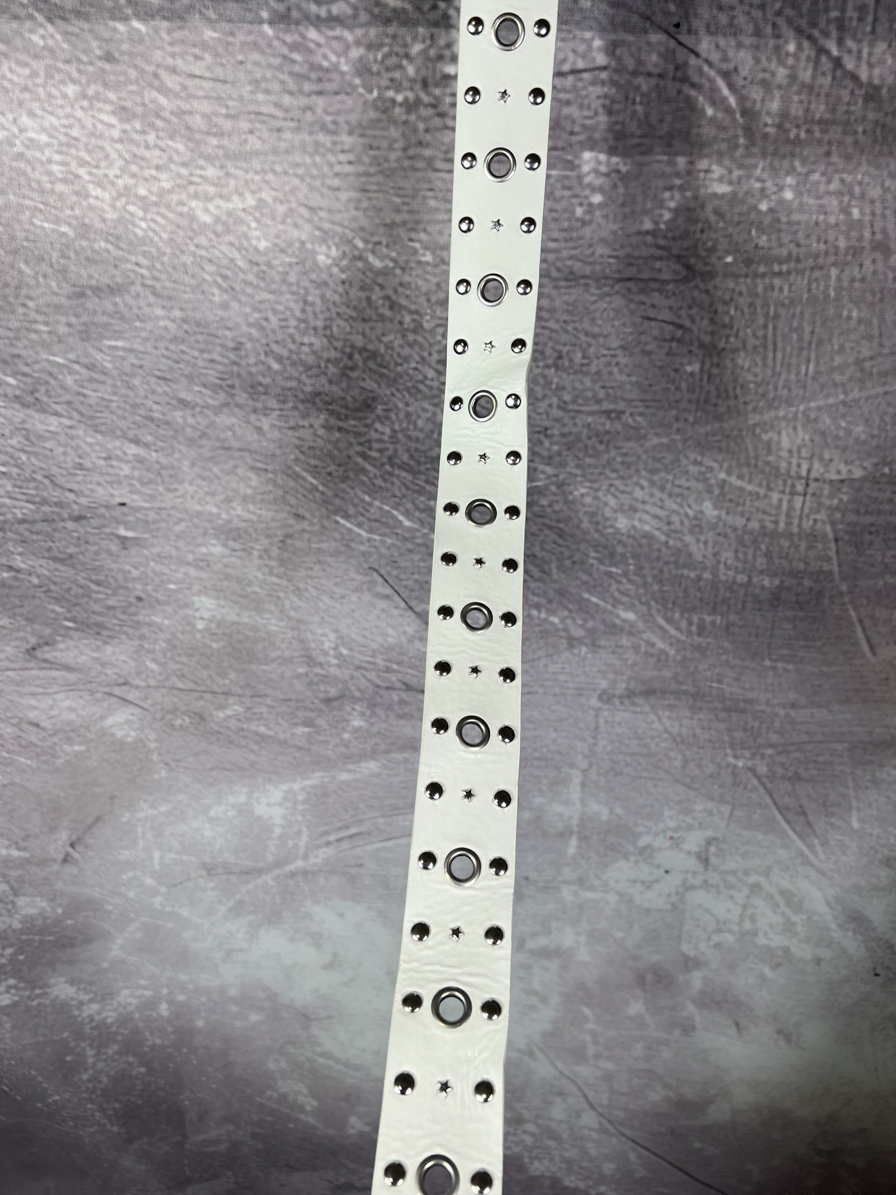 Vintage Large Plaque perforations Y2K Belt Size 32 - 8 Thumbnail
