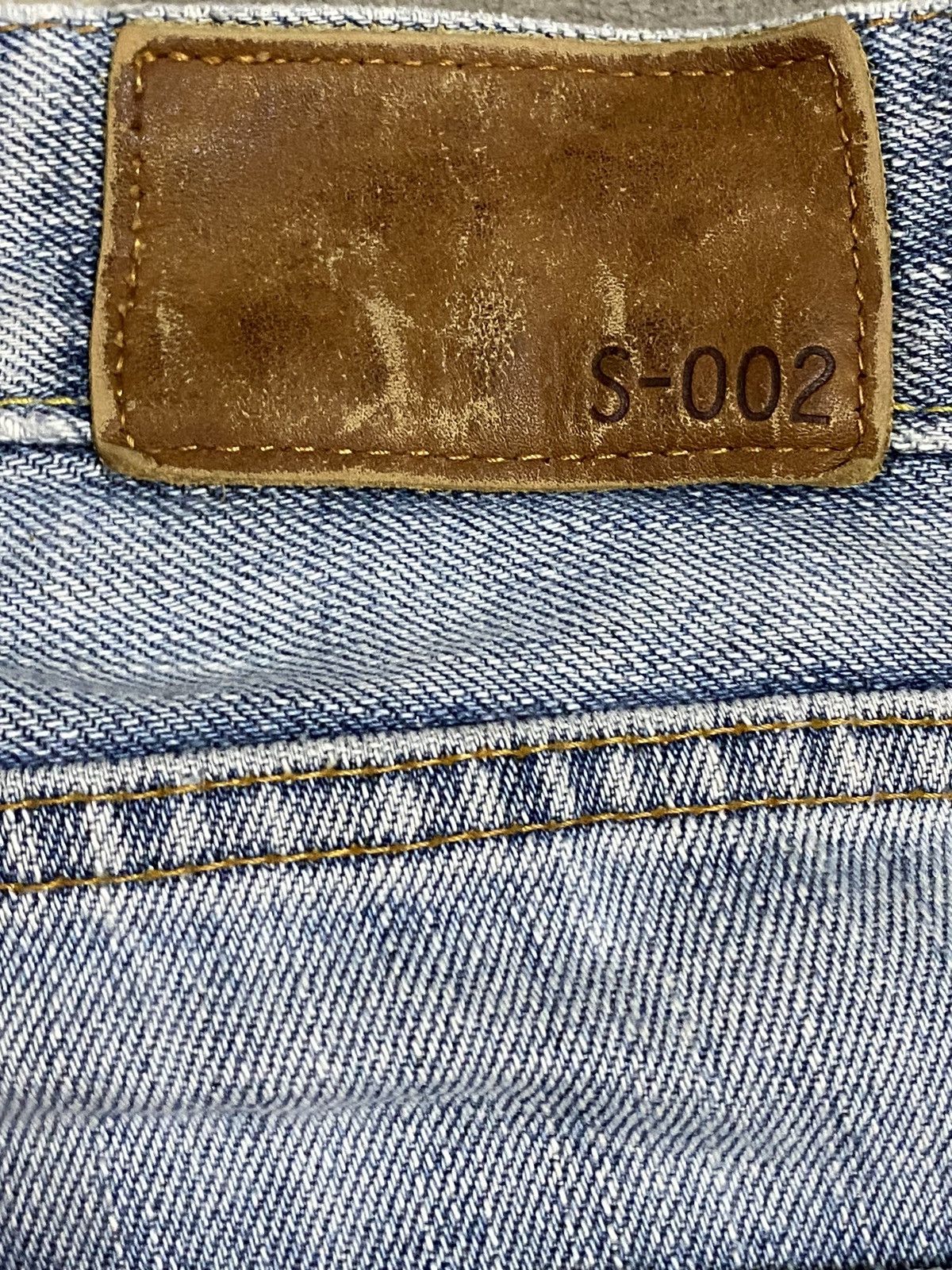 Japanese Brand Vintage Japanese Brands Faded Wash Loose Jeans Size US 34 / EU 50 - 10 Thumbnail
