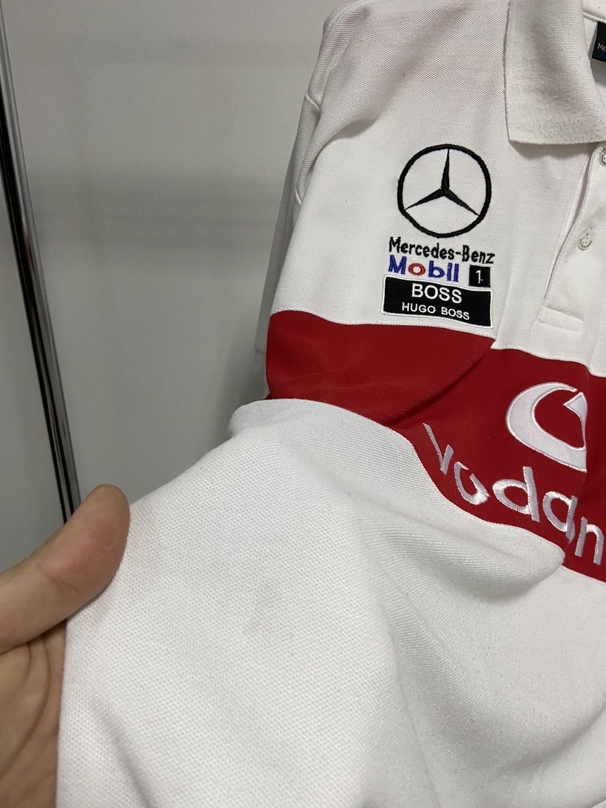 Vintage Mercedes Benz Vodafone polo racing big logo t shirt vintage Size US S / EU 44-46 / 1 - 6 Thumbnail
