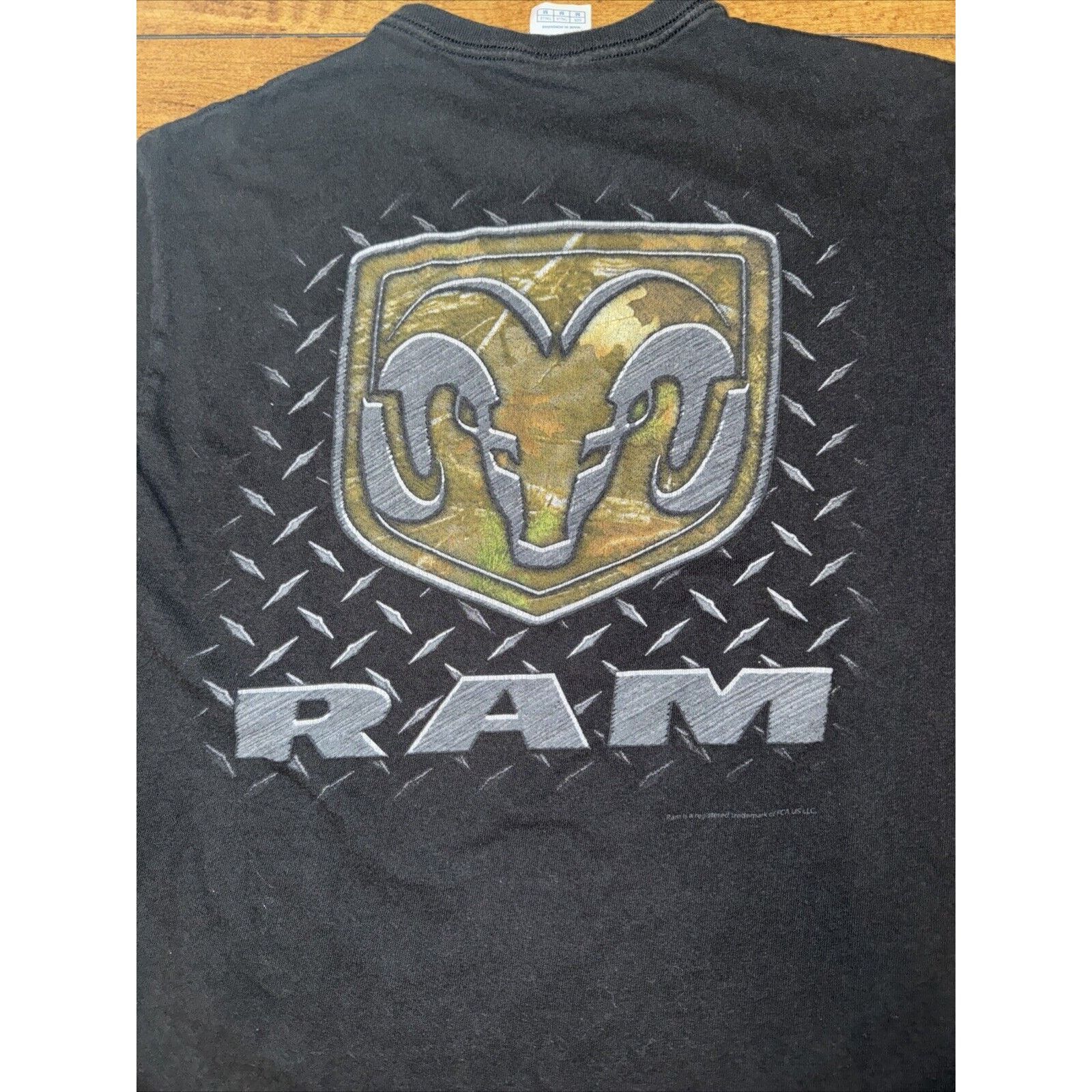 Chevrolet × Ford × Vintage Ram Trucks Camo Graphic T-Shirt Black Medium 18x23 Y2K Cars Size US M / EU 48-50 / 2 - 2 Thumbnail
