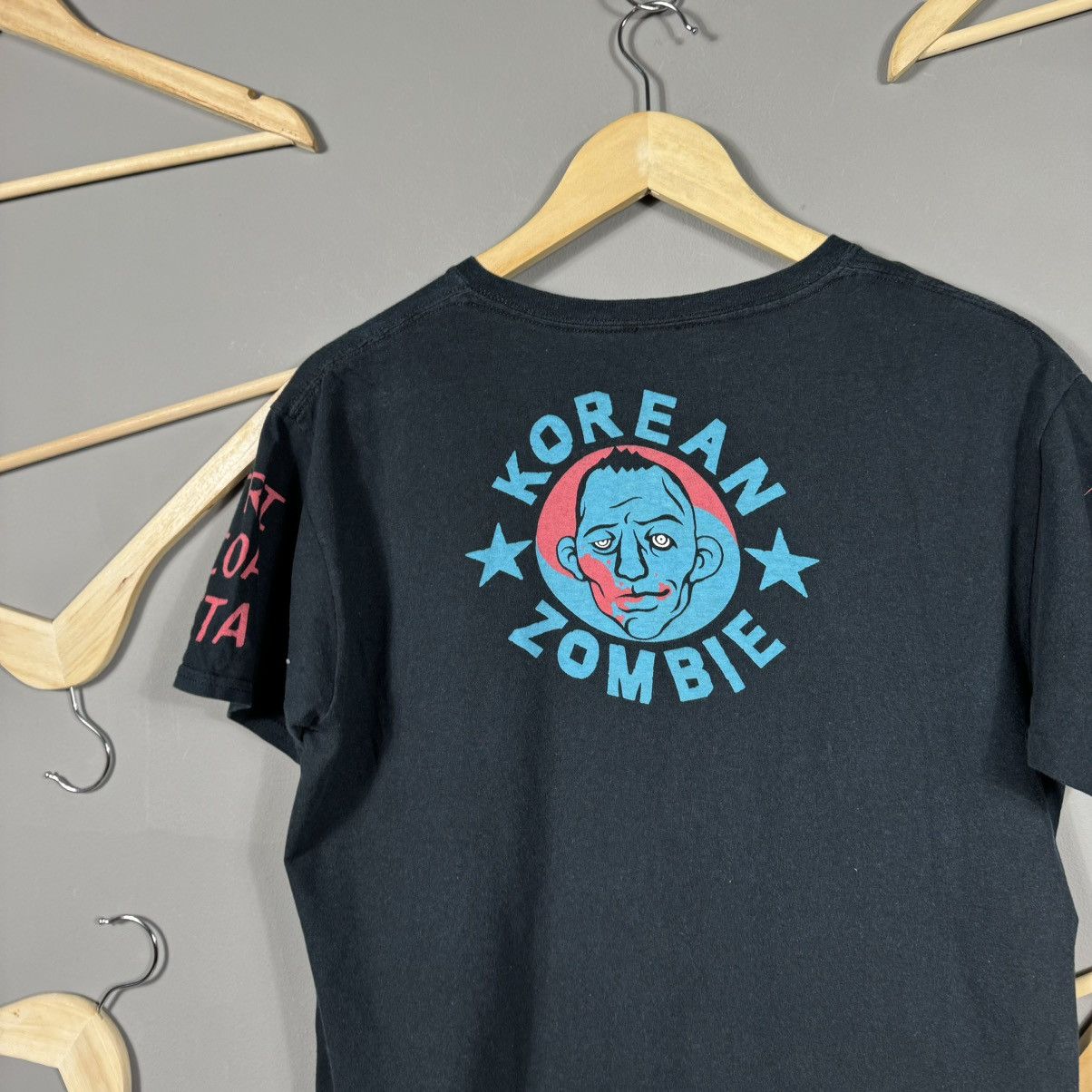 WWE The Korean Zombie Tri-Coasta MMA T-shirt Size US M / EU 48-50 / 2 - 2 Thumbnail