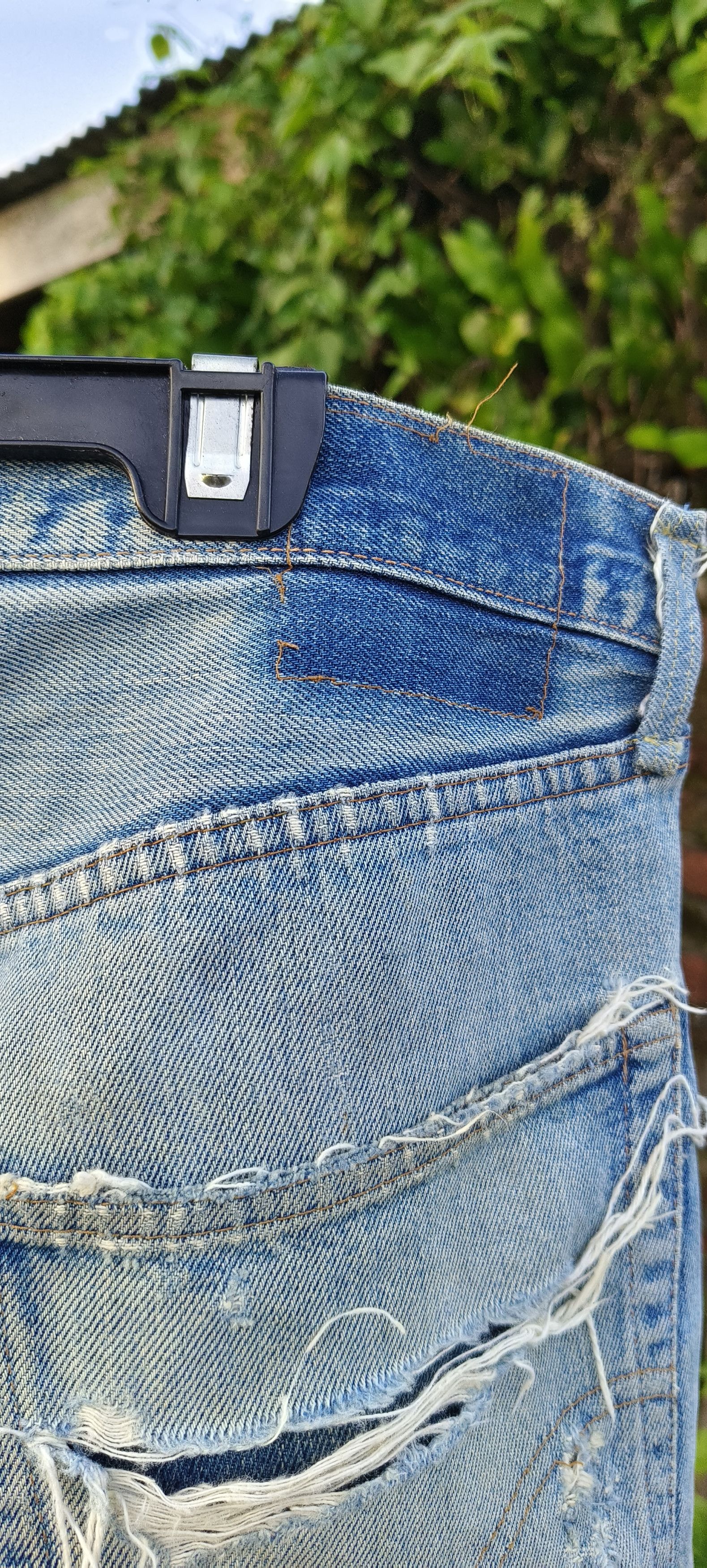 4GSELLER Vintage 70s Rindam Levi's jeans button number 6 Selvedge Size US 35 - 15 Thumbnail