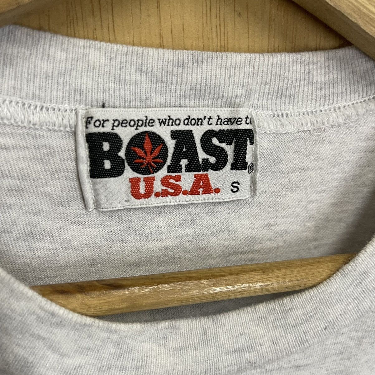 Japanese Brand Vintage 90s Boast Usa Big Logo Shortsleeve Tee Size US S / EU 44-46 / 1 - 10 Thumbnail