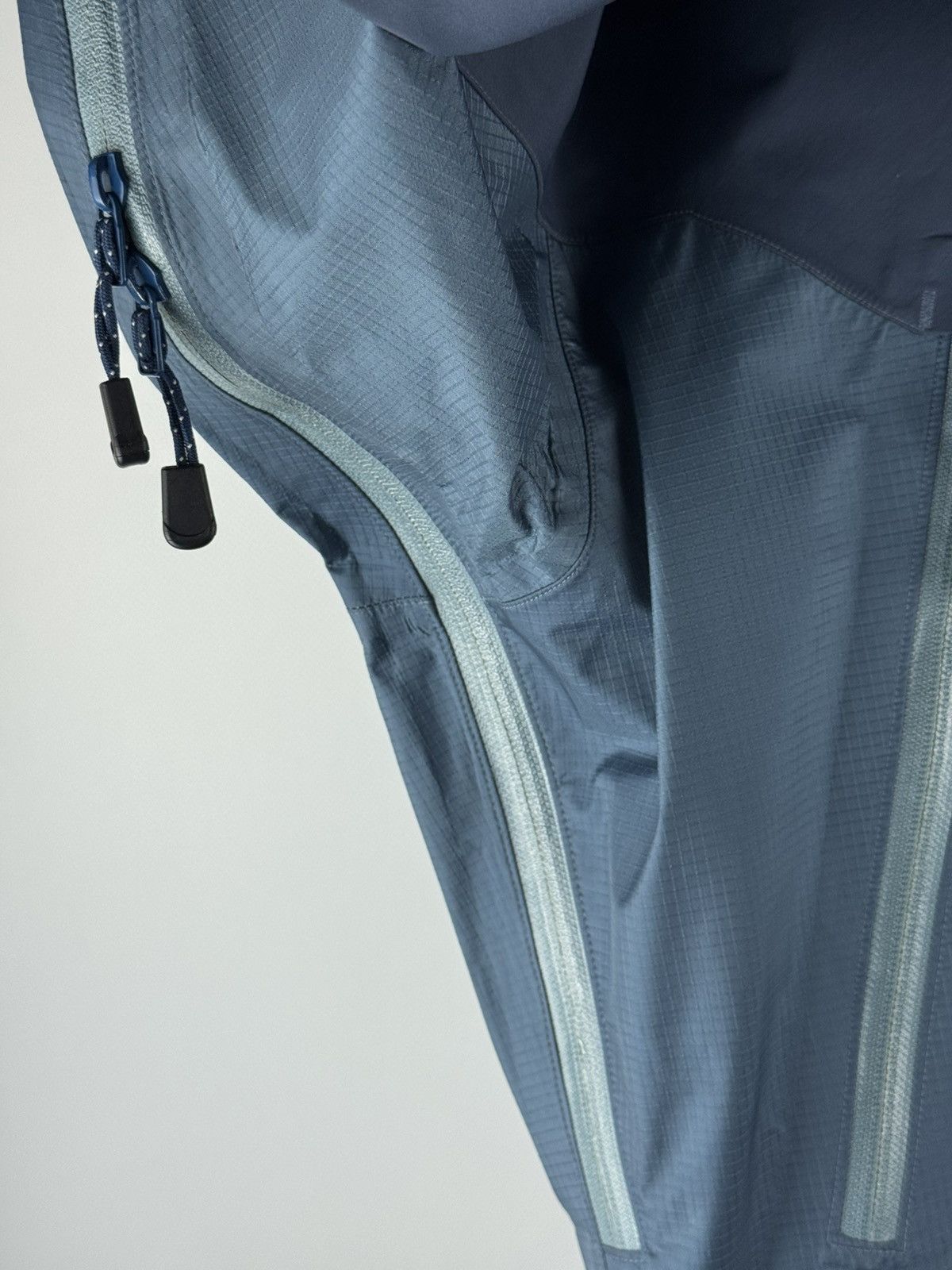 Arc'teryx Vintage 1999 Arc’teryx Theta LT Gore Tex Jacket Smoke Blue Size US XL / EU 56 / 4 - 8 Thumbnail