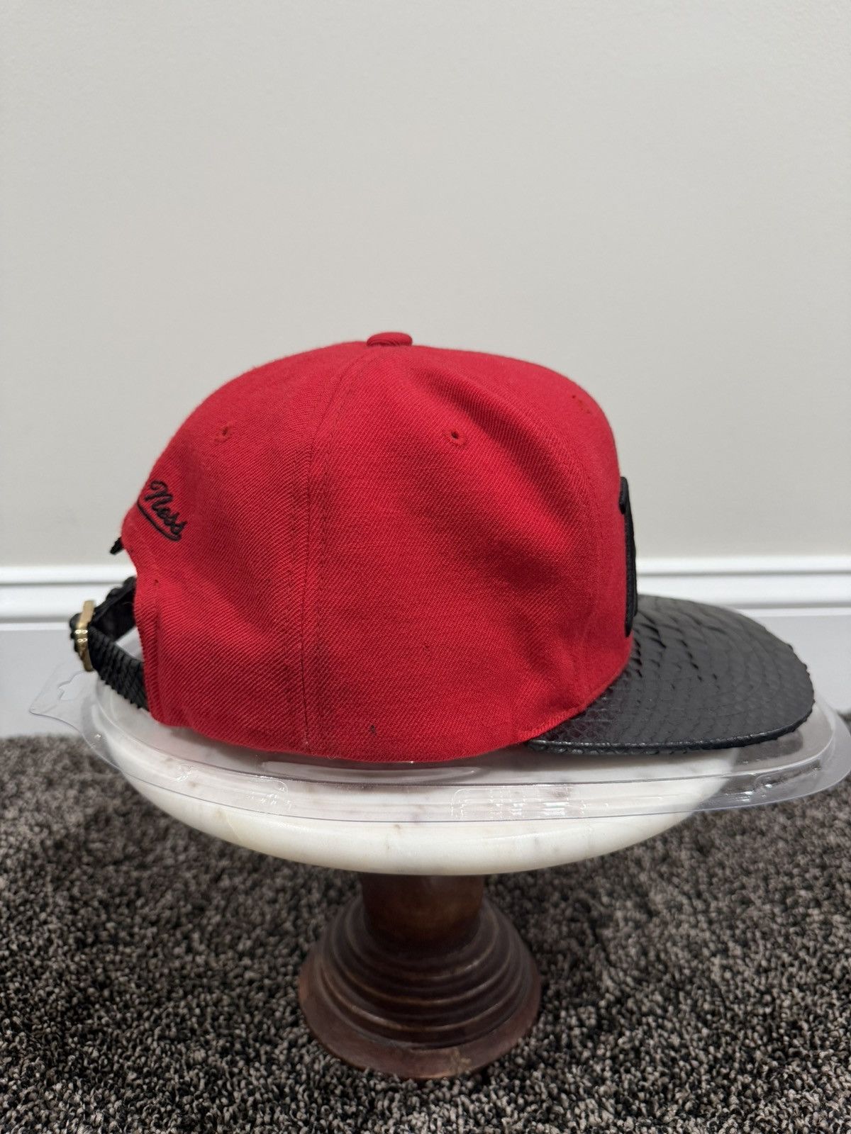 Just Don × Mitchell & Ness Just Don x Mitchell & Ness NBA Chicago Bulls Red Python Hat Size ONE SIZE - 2 Thumbnail