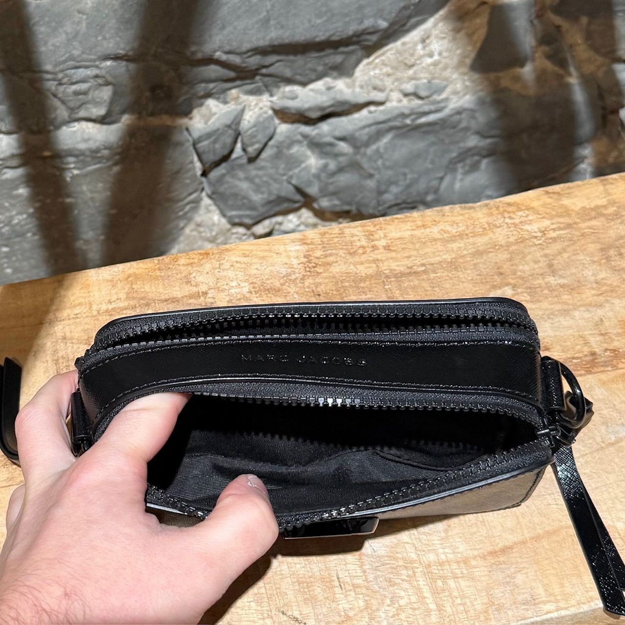 Marc Jacobs Marc Jacobs All Black Leather SnapShot Camera Bag Size ONE SIZE - 10 Thumbnail