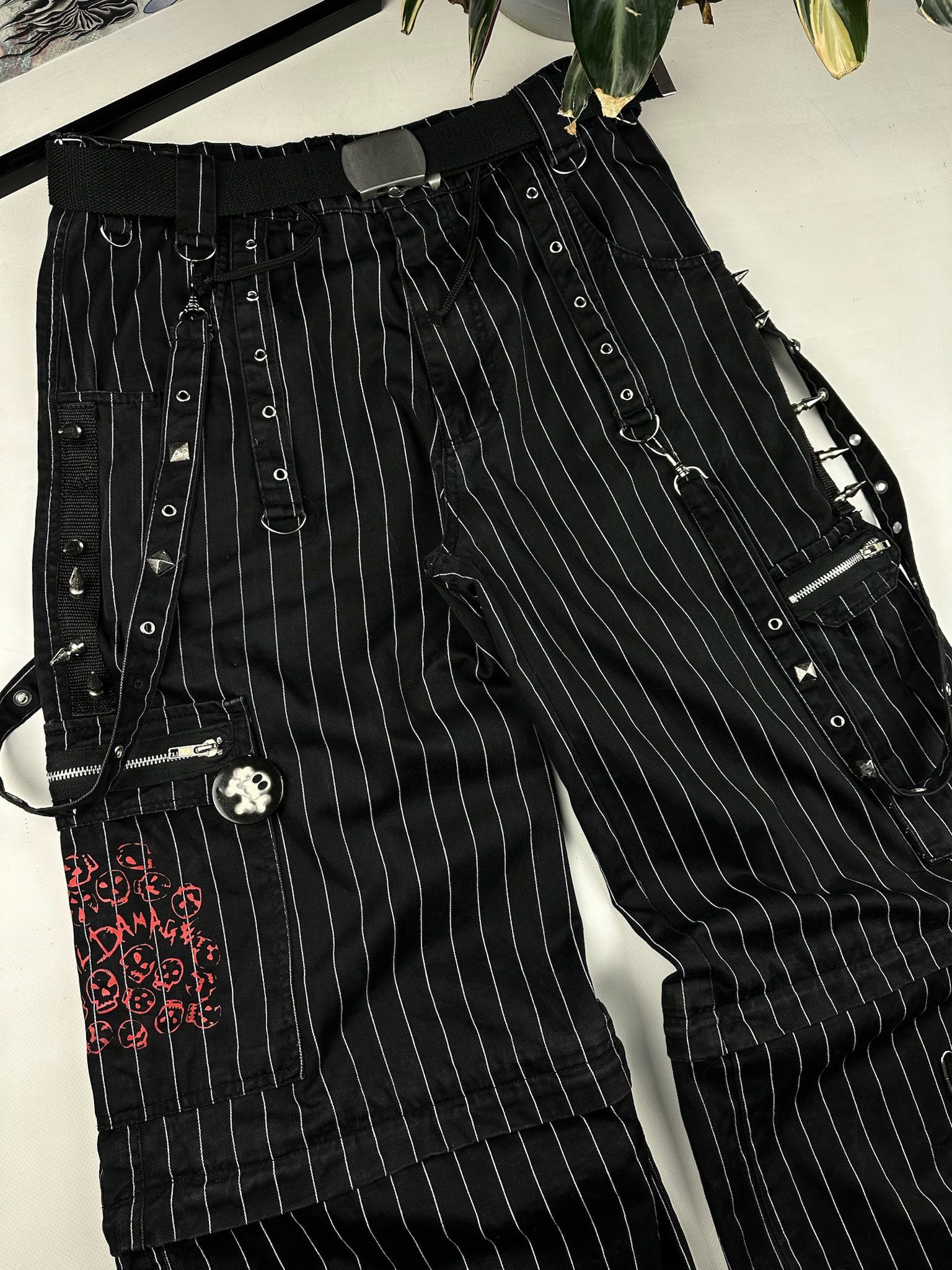 Criminal Damage Criminal damage cargo pants streetwear fashion bike size 34 Size US 34 / EU 50 - 6 Thumbnail