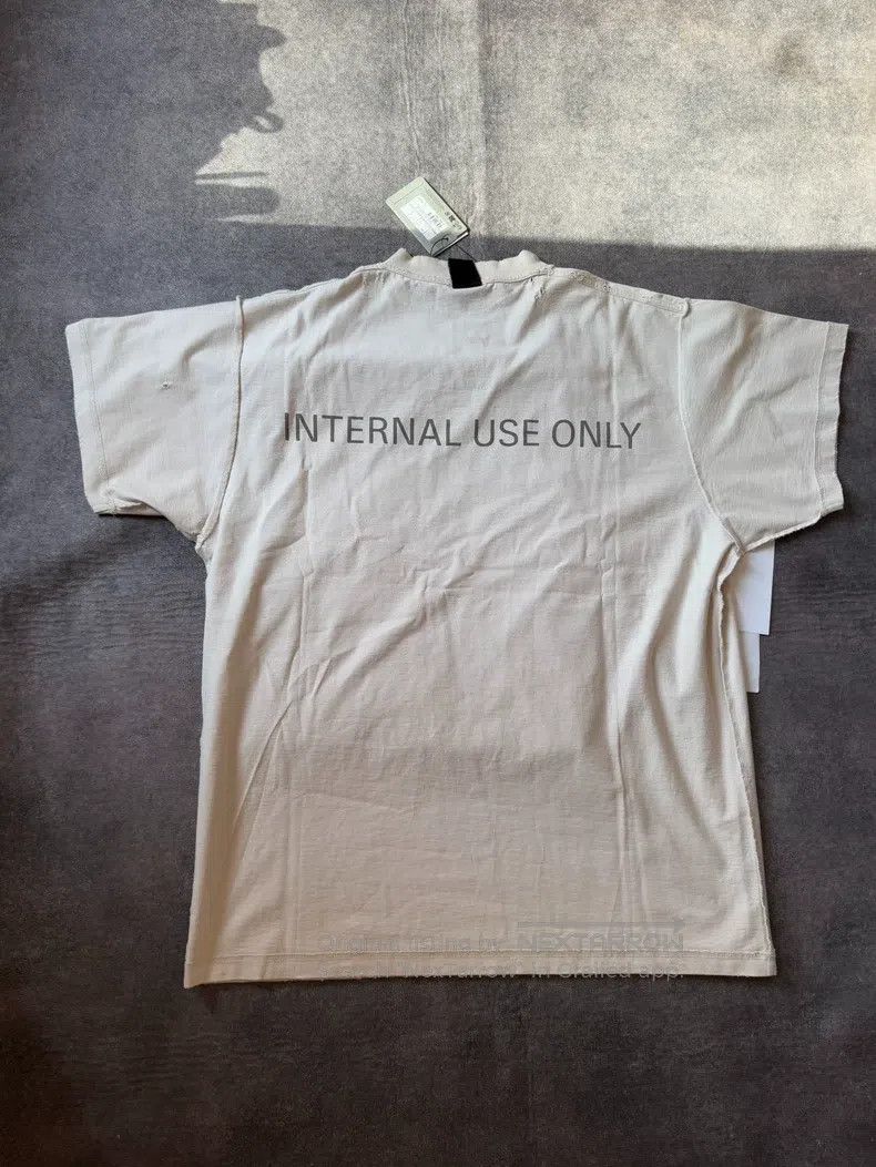 Balenciaga Balenciaga For Internal Use Slogan Inside Out Short Sleeve Size US S / EU 44-46 / 1 - 2 Thumbnail