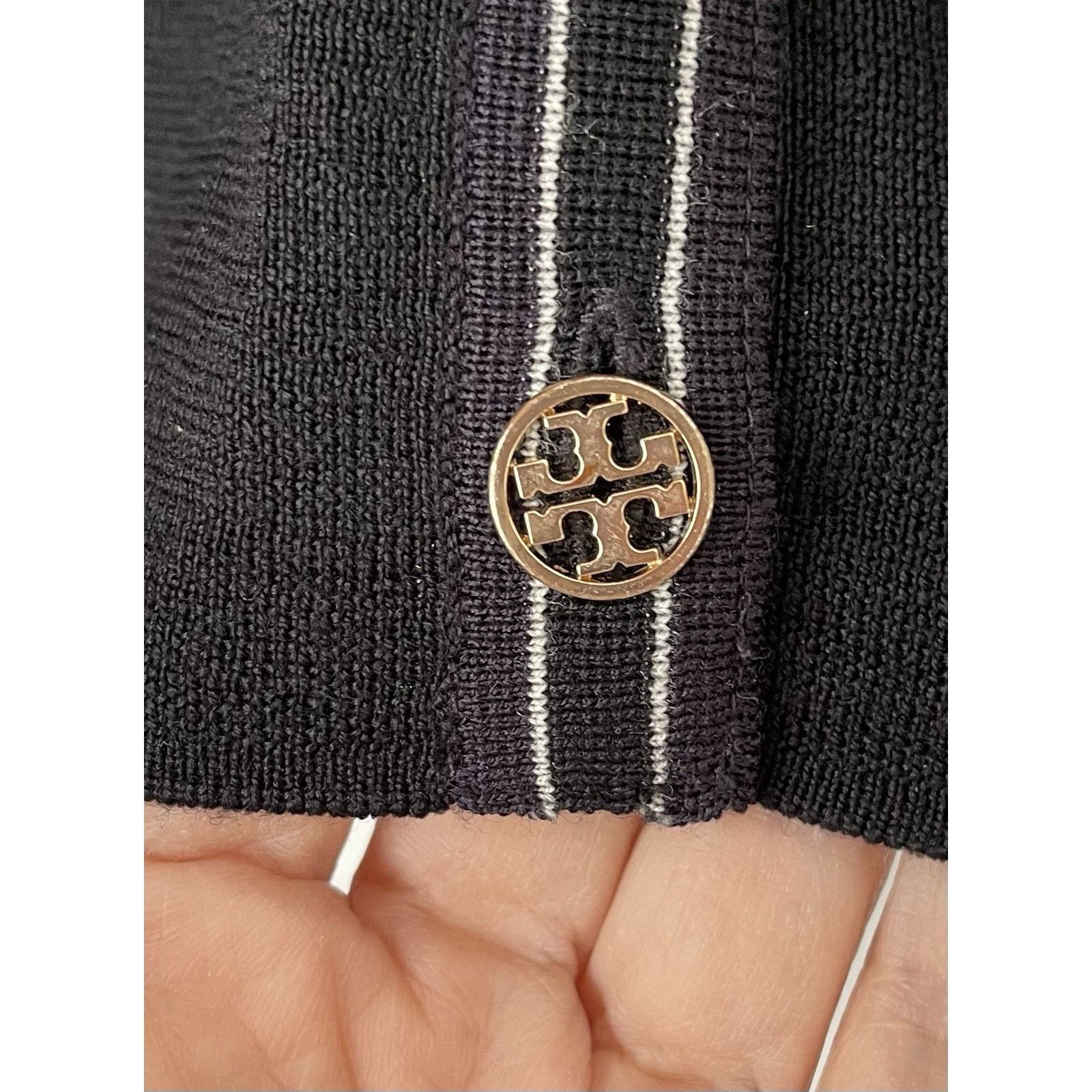 Tory Burch Tory Burch Madeline 100% Merino Wool V-Neck Black Cardigan S Size S / US 4 / IT 40 - 9 Thumbnail
