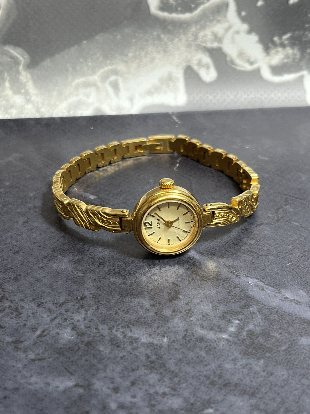 Jewelry Vintage Zarja Watch | Soviet Era Size ONE SIZE - 6 Thumbnail