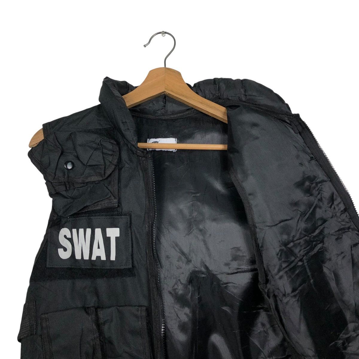 Japanese Brand VINTAGE UTILITY MULTI POCKET PARACHUTE DESIGN SWAT BIG LOGO Size US M / EU 48-50 / 2 - 14 Thumbnail