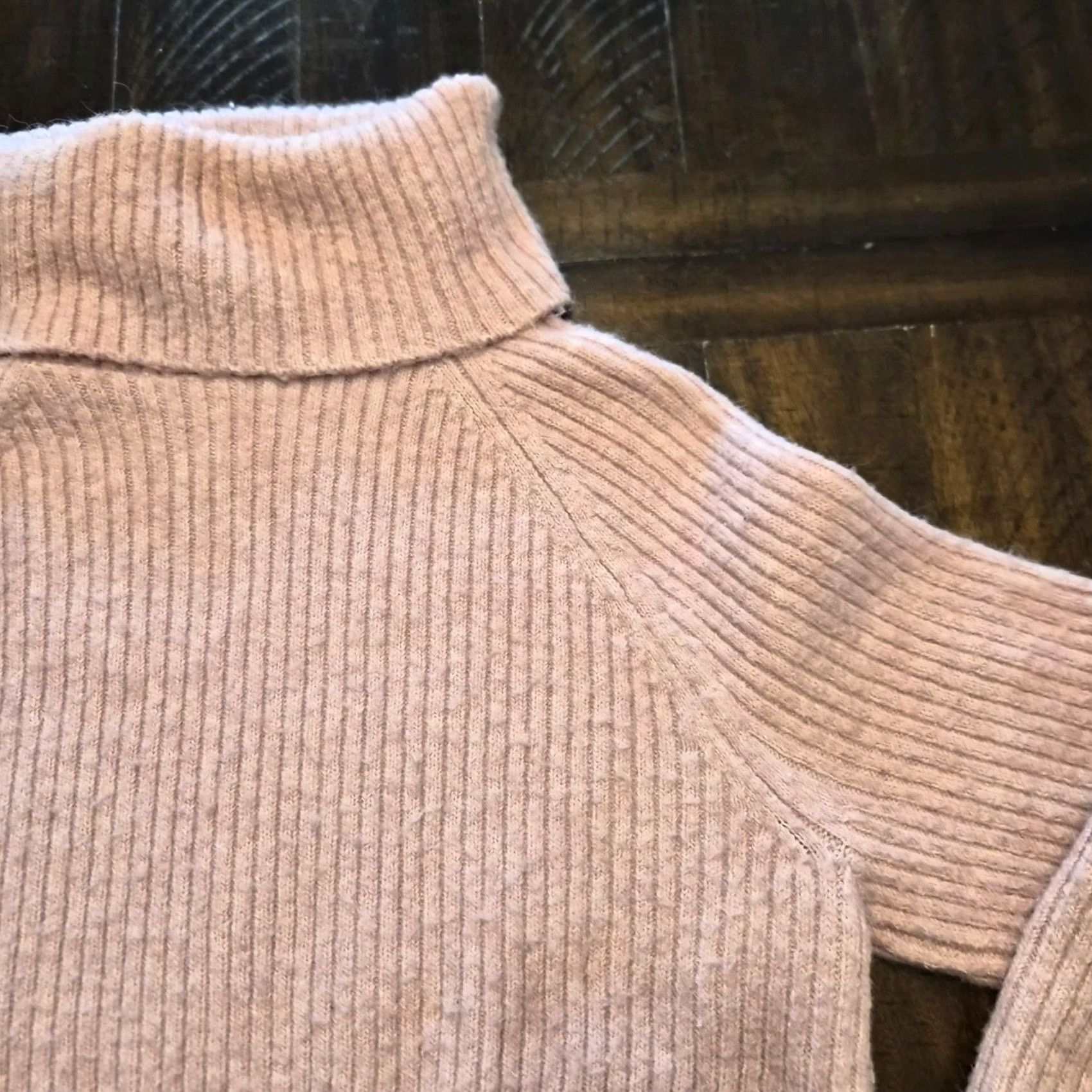 Old Navy Old Navy Womens Sweater Cropped GO-Recycled Pink Size Small Ribbed Pullover Turtleneck Long Sleeve Knit Size S / US 4 / IT 40 - 2 Thumbnail