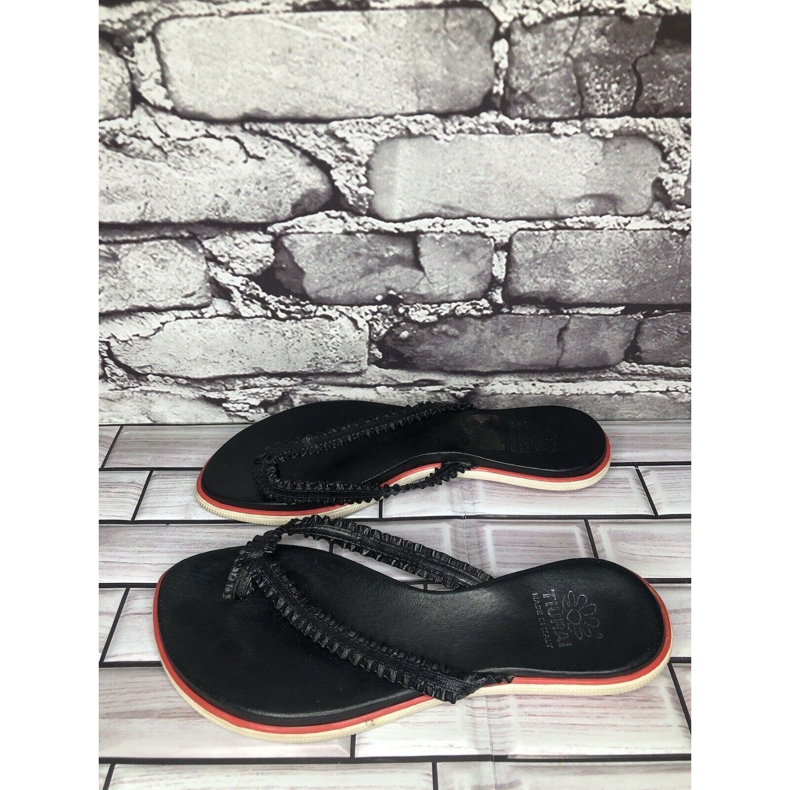 Other Tiurai Black Leather Thong Flip Flops Slides Kitten Heel San Size US 6.5 / IT 36.5 - 9 Thumbnail