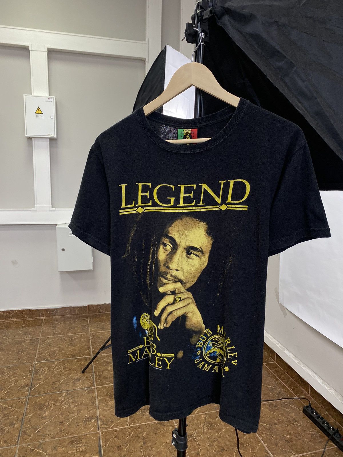 Bob Marley 🇯🇲 Vintage 2005 Bob Marley Legend Rastafari Haile Selassie Size US M / EU 48-50 / 2 - 1 Thumbnail