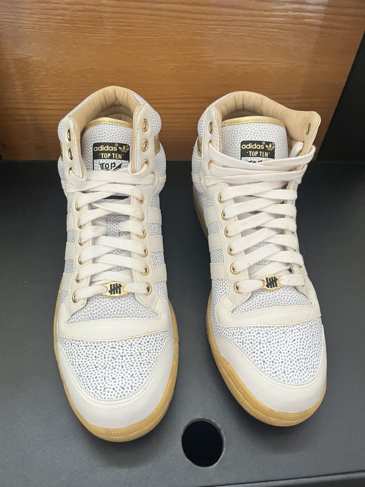 Adidas × Undefeated Adidas Top 10 Hi Undefeated x Estevan Oriol - 336/650 Size US 10 / EU 43 - 4 Thumbnail