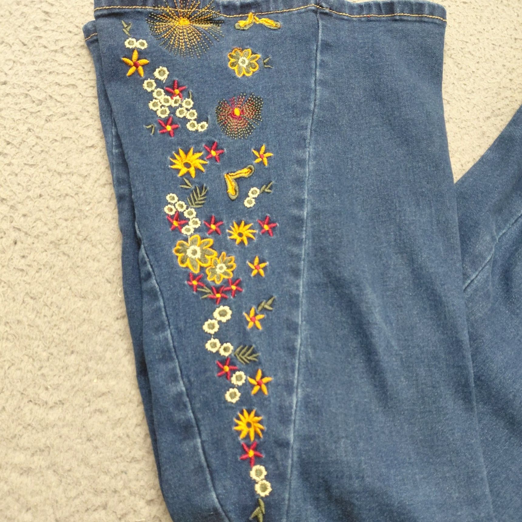 Vintage BAMBOO Jeans Women’s Sz 15 Blue Flare Denim Dark Wash Stretch Embroidered Floral Shirt? Size 36" / US 14 / IT 50 - 4 Thumbnail