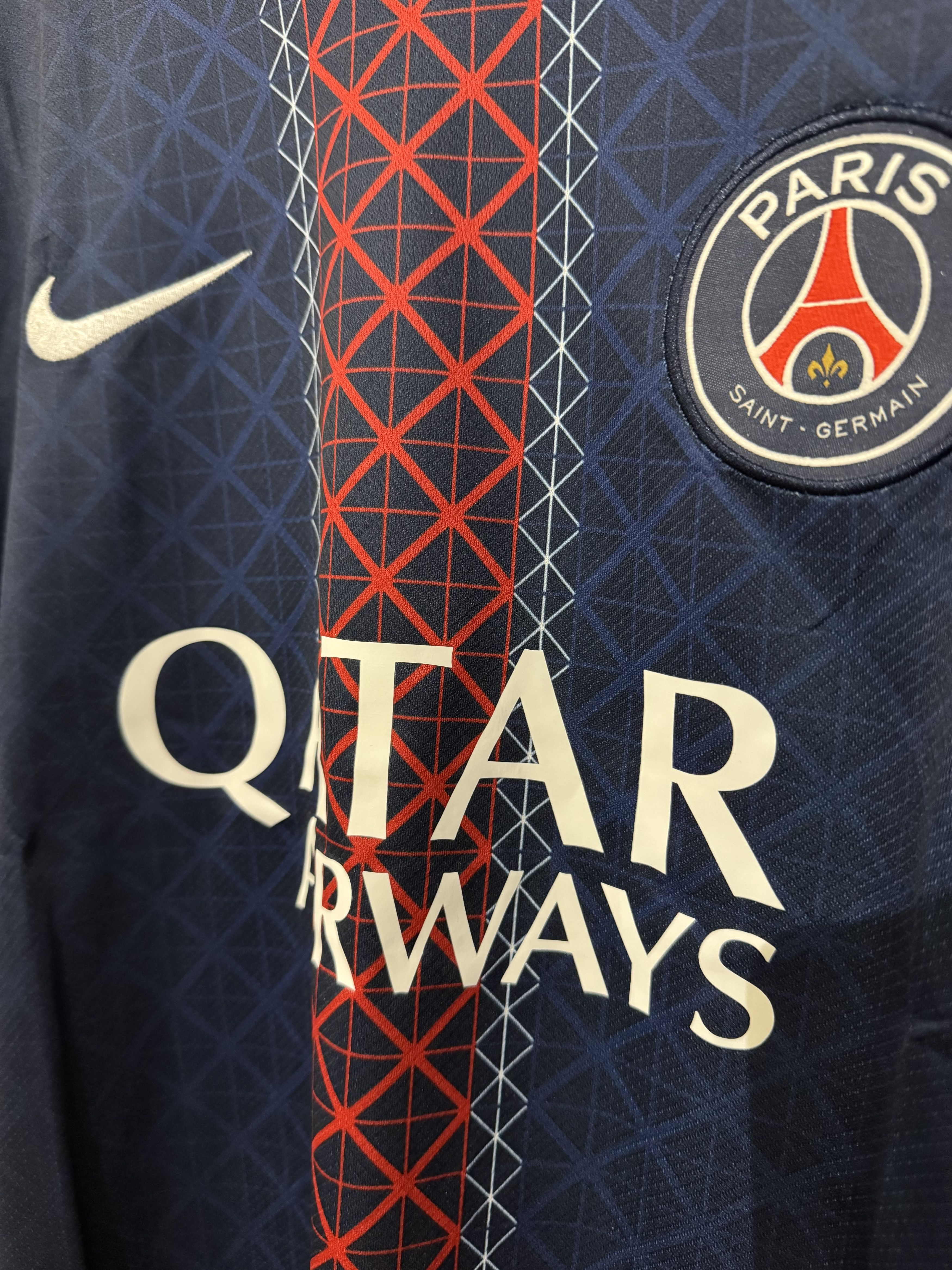 Other PSG Home Soccer Jersey NWT Size US XL / EU 56 / 4 - 4 Thumbnail