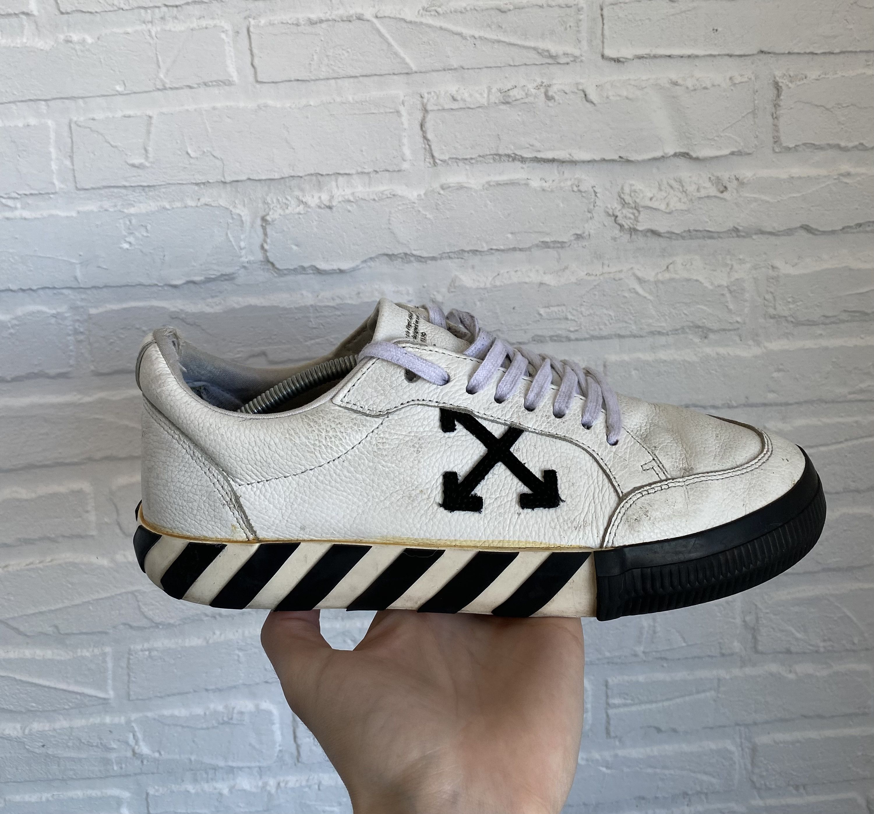 Off-White Off-white vulcanized leather sneakers Size US 10 / EU 43 - 1 Thumbnail