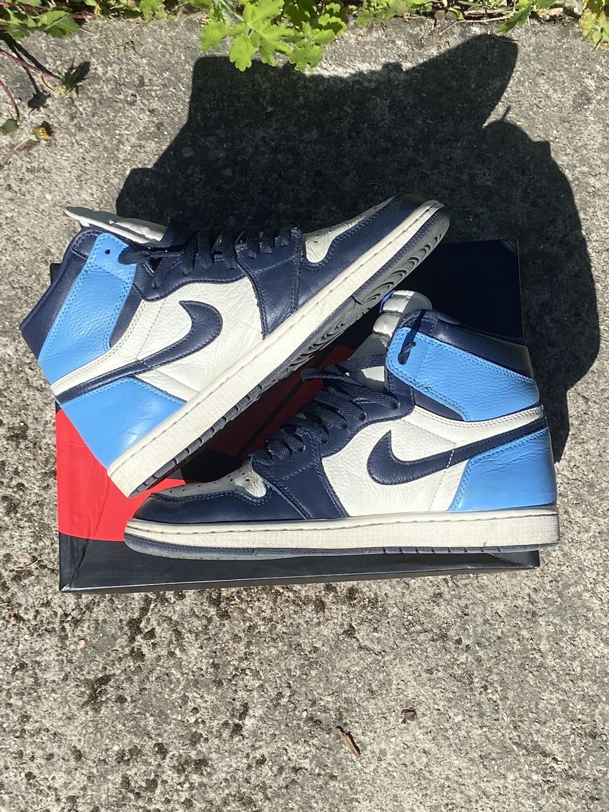 Jordan Brand Jordan 1 Obsidian Size US 10.5 / EU 43-44 - 2 Thumbnail