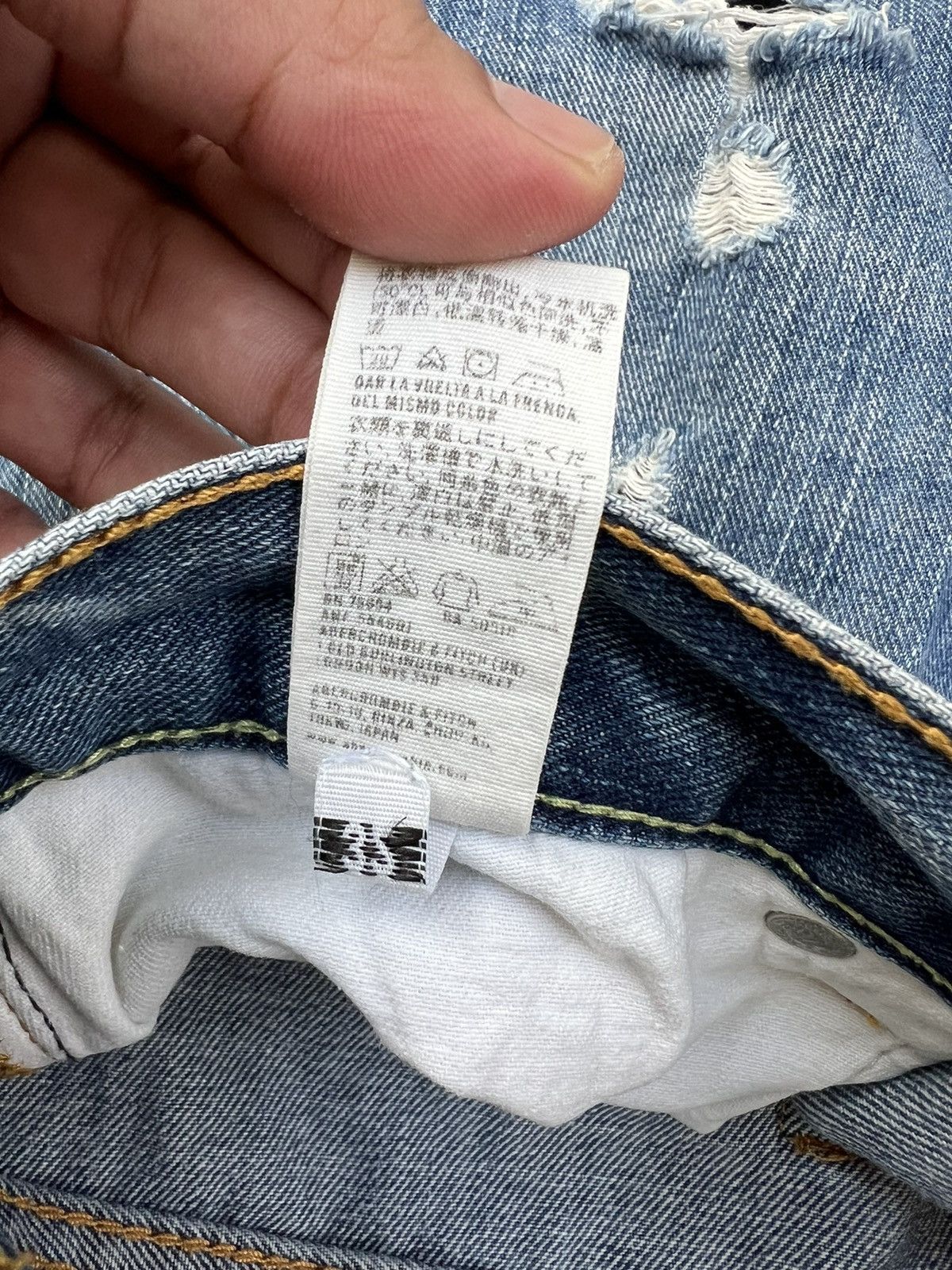 Abercrombie & Fitch × Vintage ABERCROMBIE & FITCH DISTRESSED JEANS Size US 31 - 20 Thumbnail