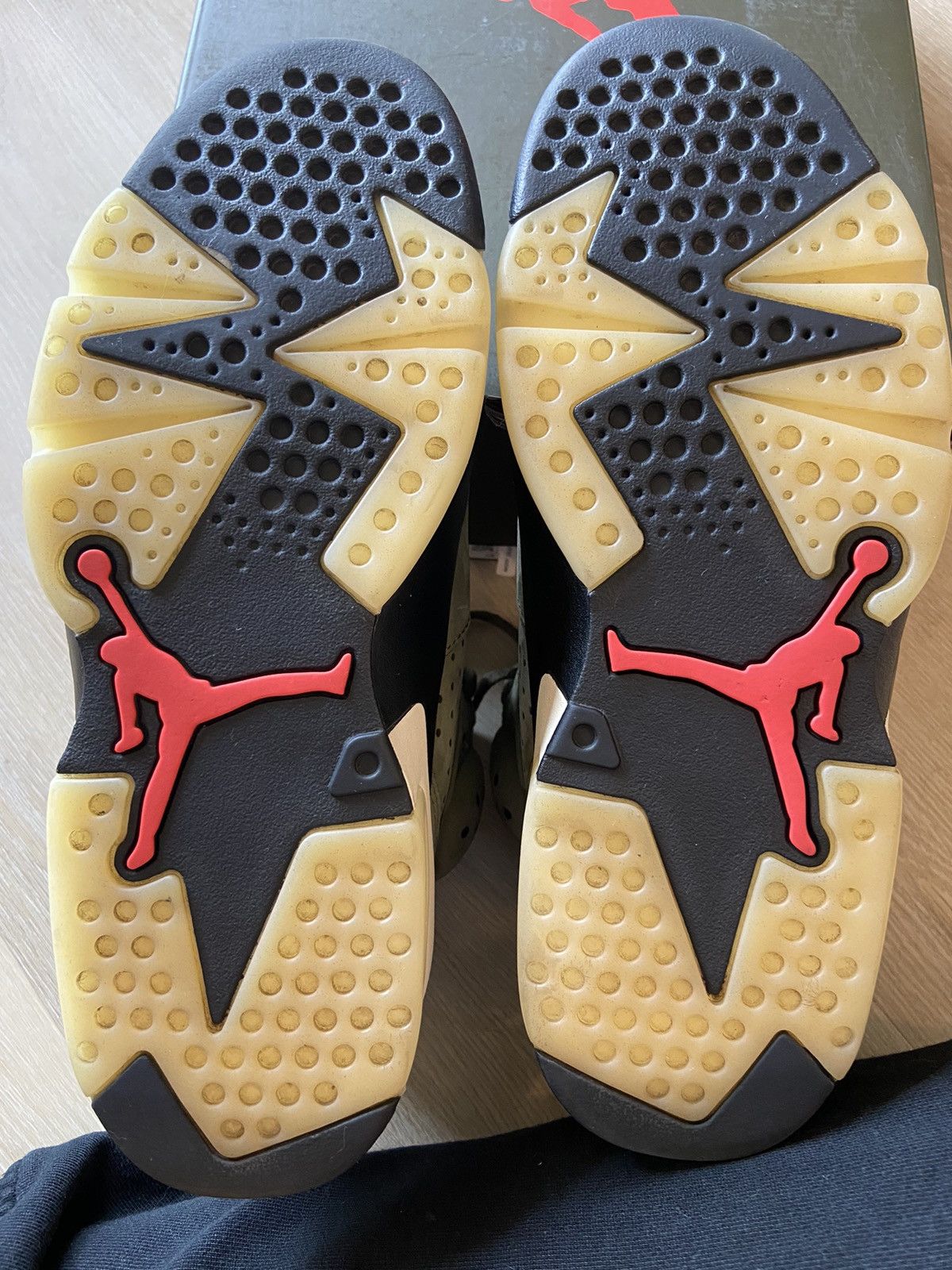 Jordan Brand × Travis Scott Jordan 6 retro Travis Scott Size US 8 / EU 41 - 3 Thumbnail