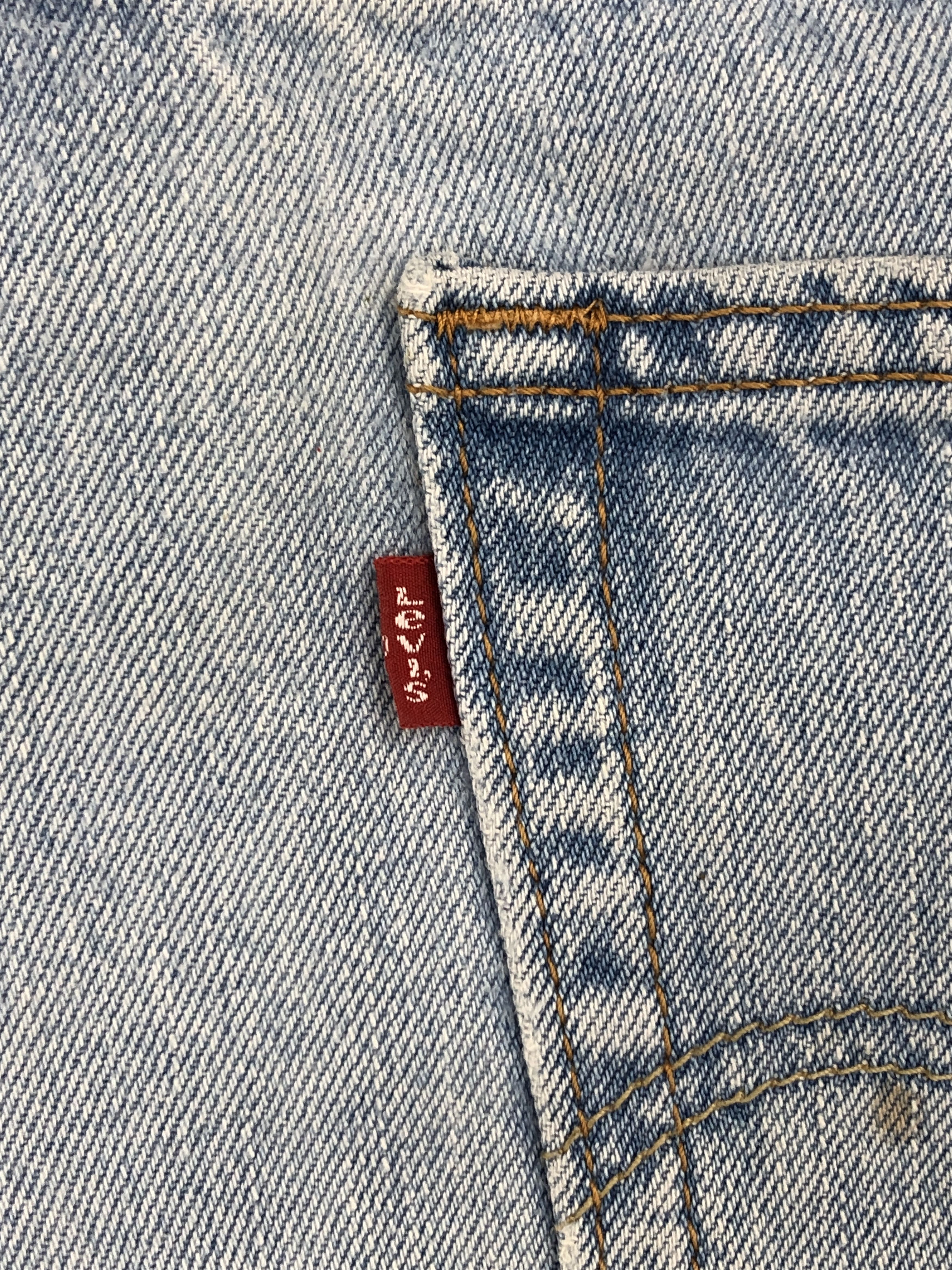 Levi's × Vintage Light Washed Vintage Levi's 505 Jeans DP2308 Size US 33 - 6 Thumbnail