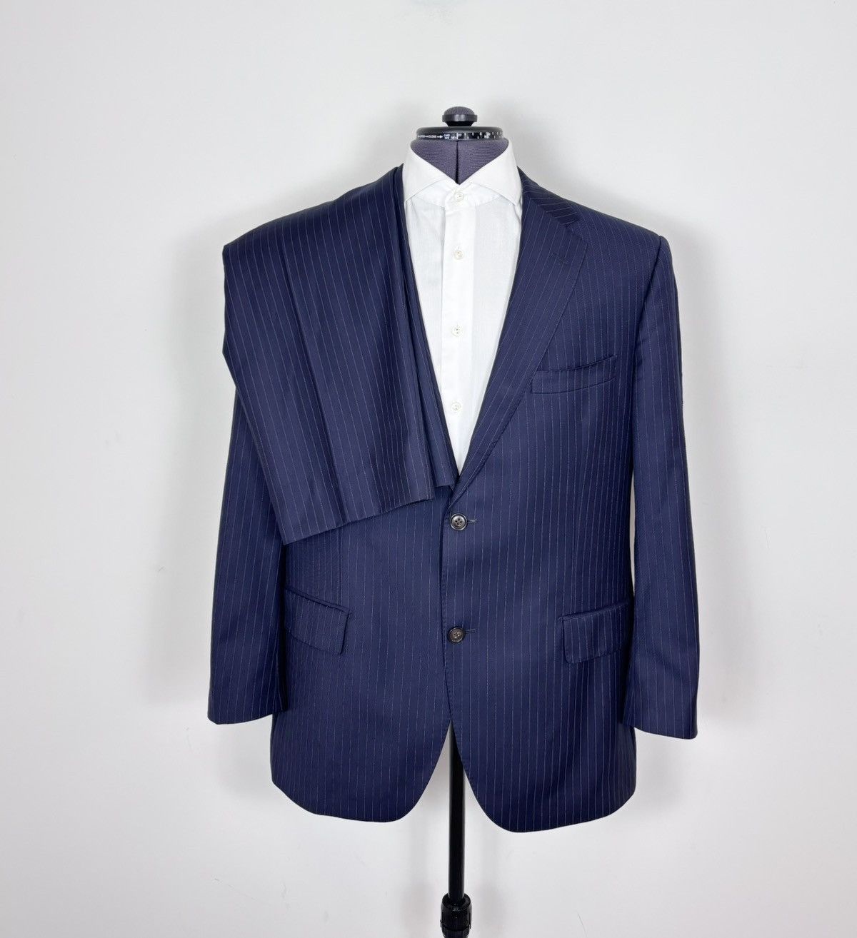 Suitsupply Suitsupply Men’s 2-Piece Navy Blue Pinstripe Wool Suit Size 44R - 1 Thumbnail