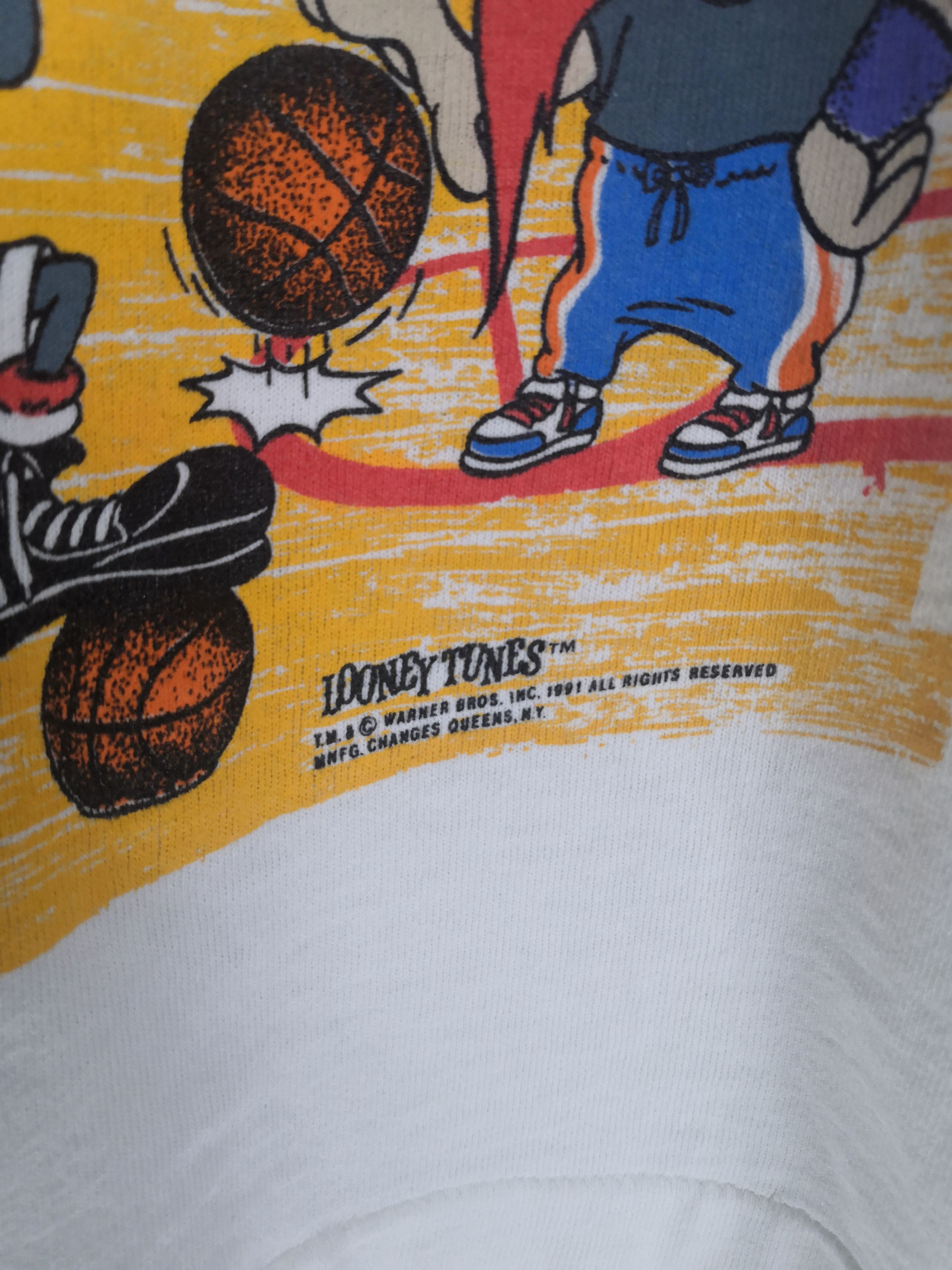 Vintage Vintage 90s Looney Tunes Tee 1991 Space Jam T-Shirt Size US L / EU 52-54 / 3 - 4 Thumbnail