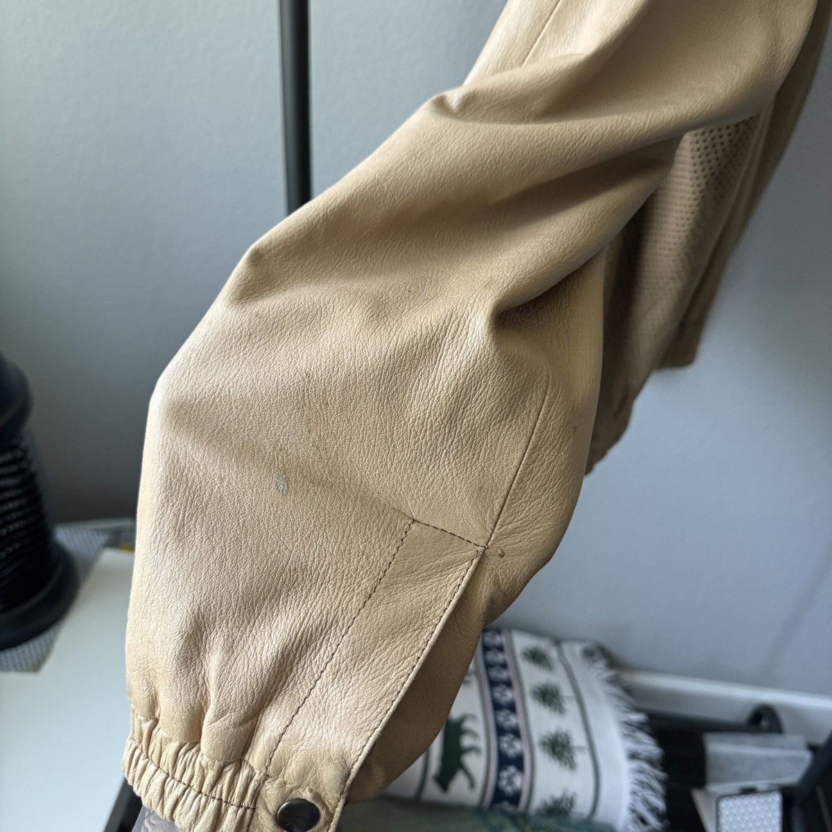 Loewe × Vintage Vintage Loewe Perforated Brown Leather Jacket Size US M / EU 48-50 / 2 - 7 Thumbnail